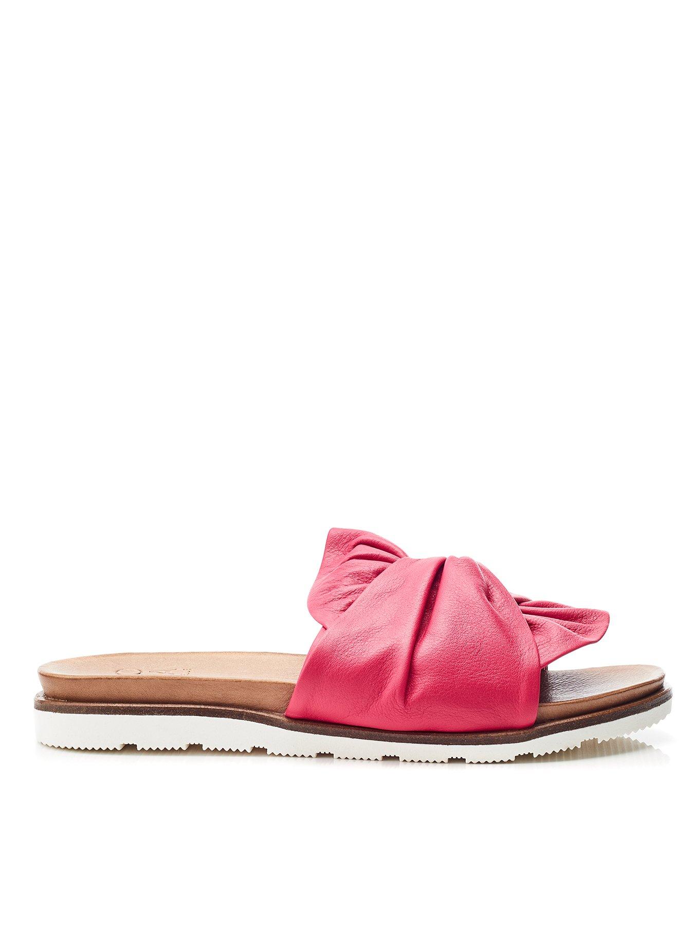 moda-in-pelle-jemini-twist-leather-sandal-raspberry