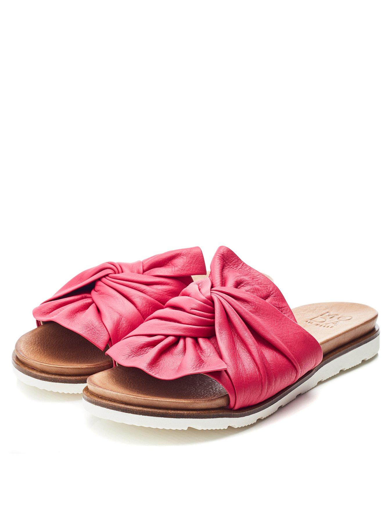 stillFront image of moda-in-pelle-jemini-twist-leather-sandal-raspberry