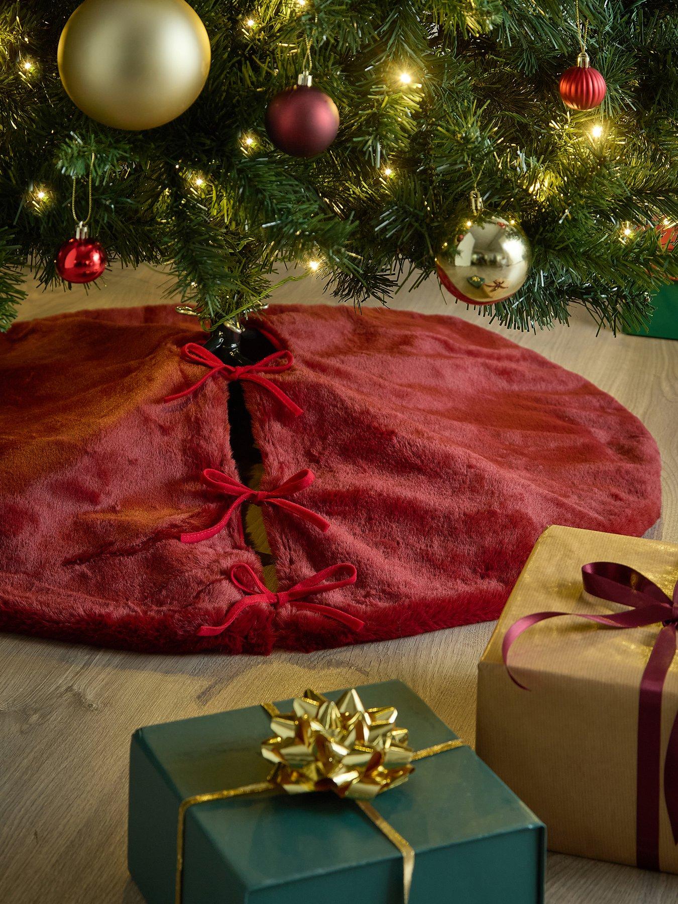 undefined Burgundy Faux Fur Christmas Tree Skirt - 90 cm