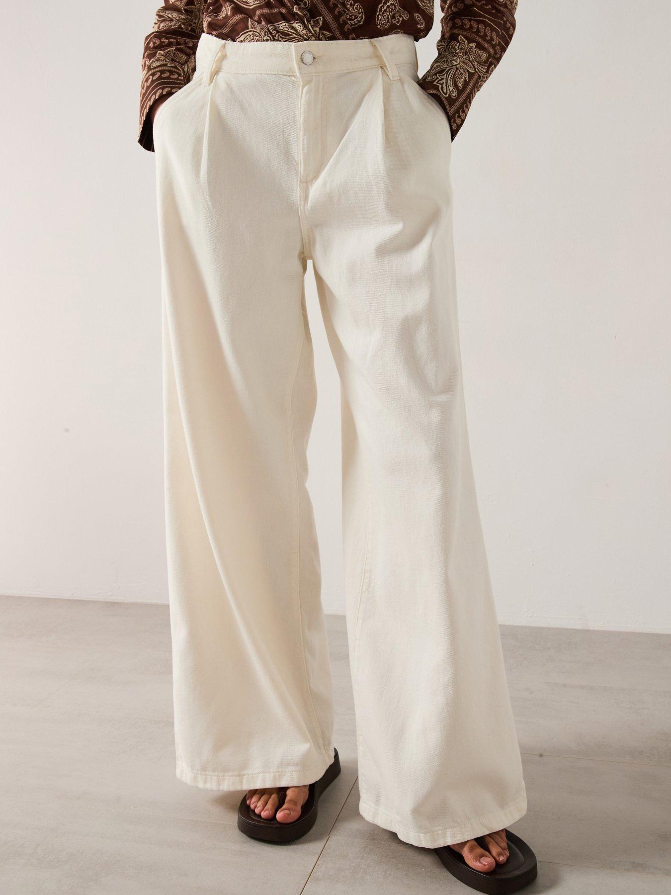 undefined Wide Leg Pleated Jeans - Cream