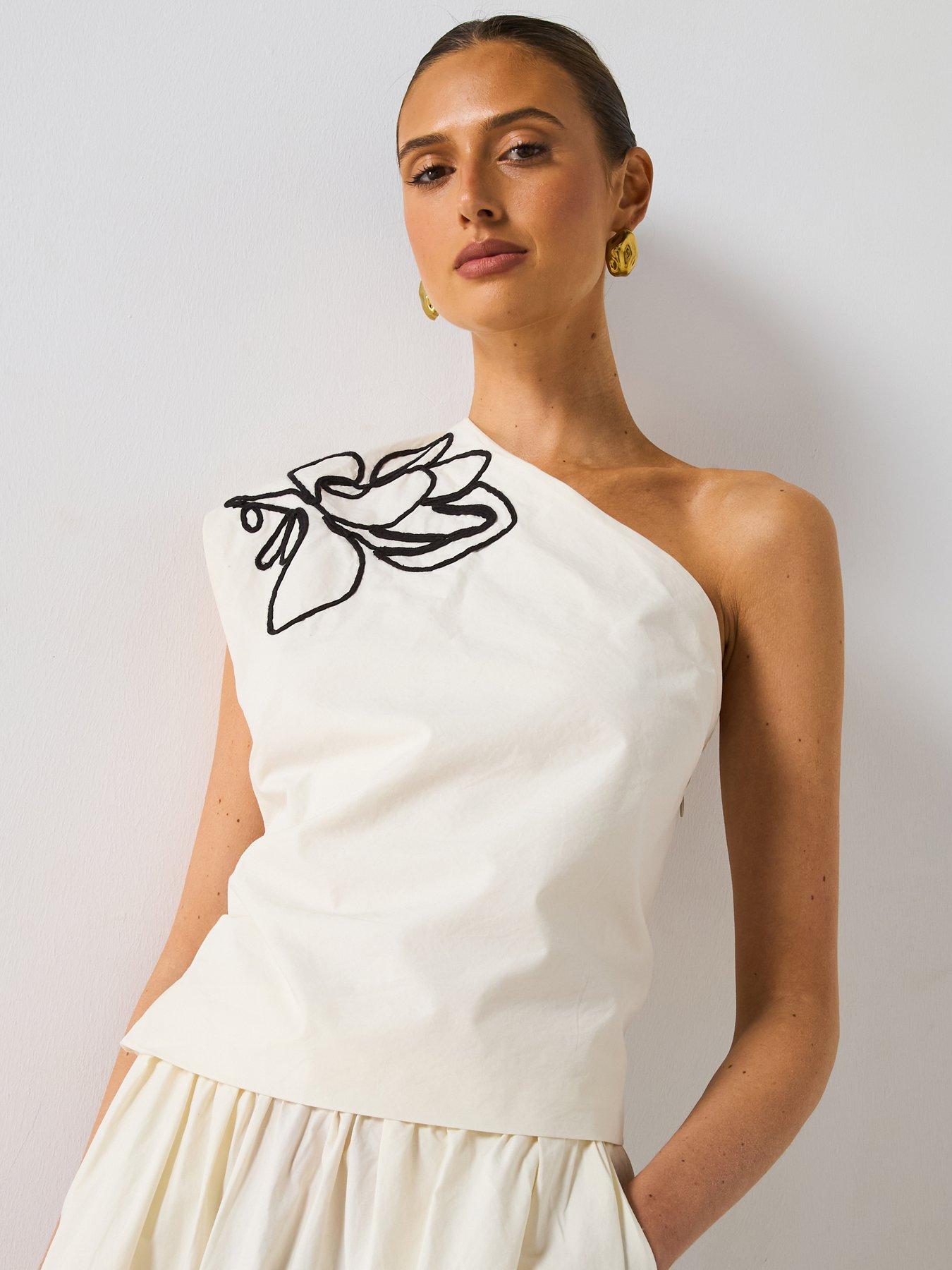 undefined Asymmetrical Flower Embroidered Top