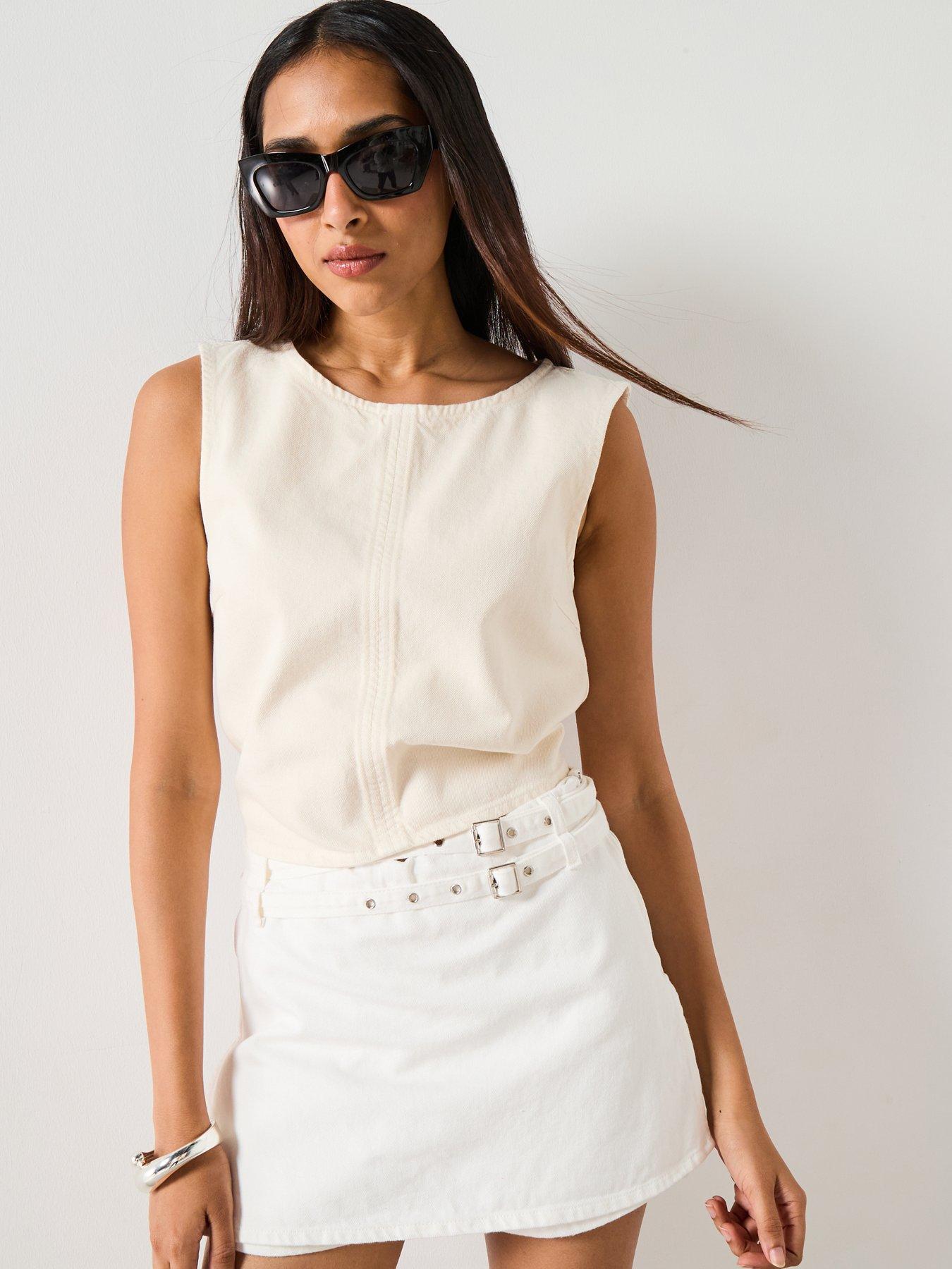 Image 4 of 5 of Mango Denim Belted Skort - White