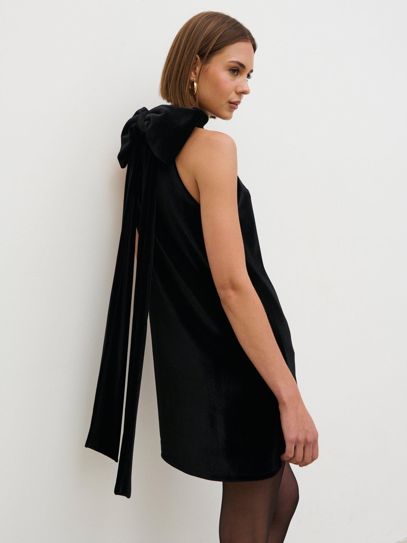 Image 3 of 4 of Pretty Lavish Bella Bow Velvet Mini Dress - Black