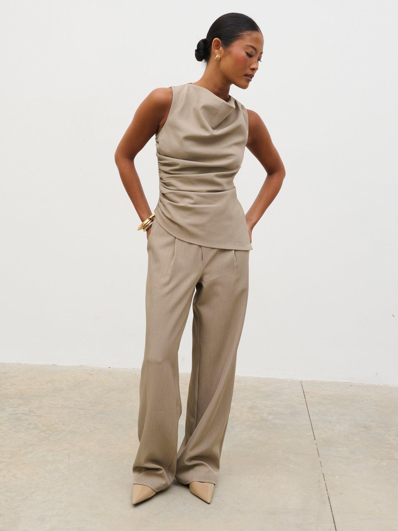 Image 3 of 4 of Pretty Lavish Flynn Slouchy Trousers - Brown