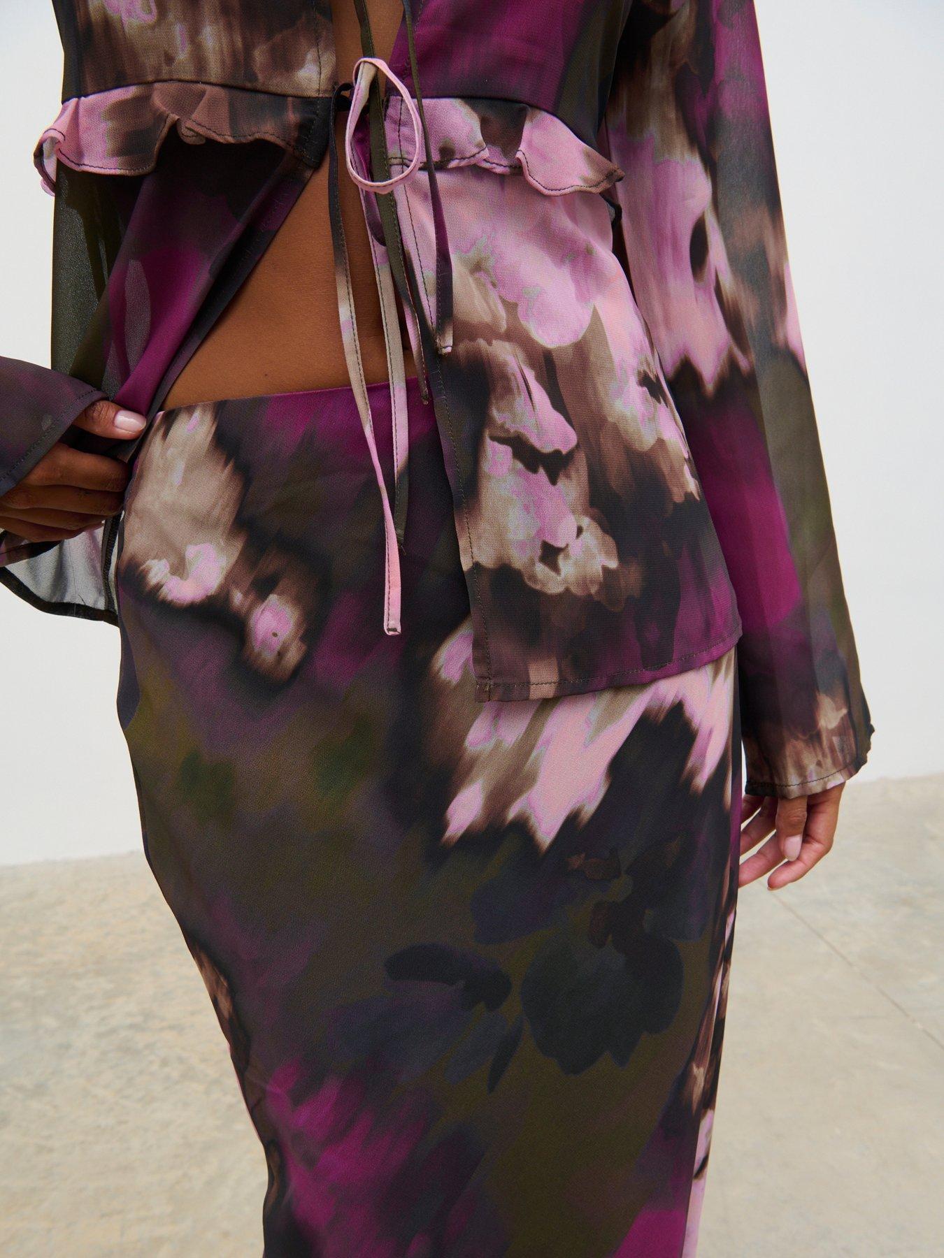 Image 4 of 4 of Pretty Lavish Leoni Skirt - Multi