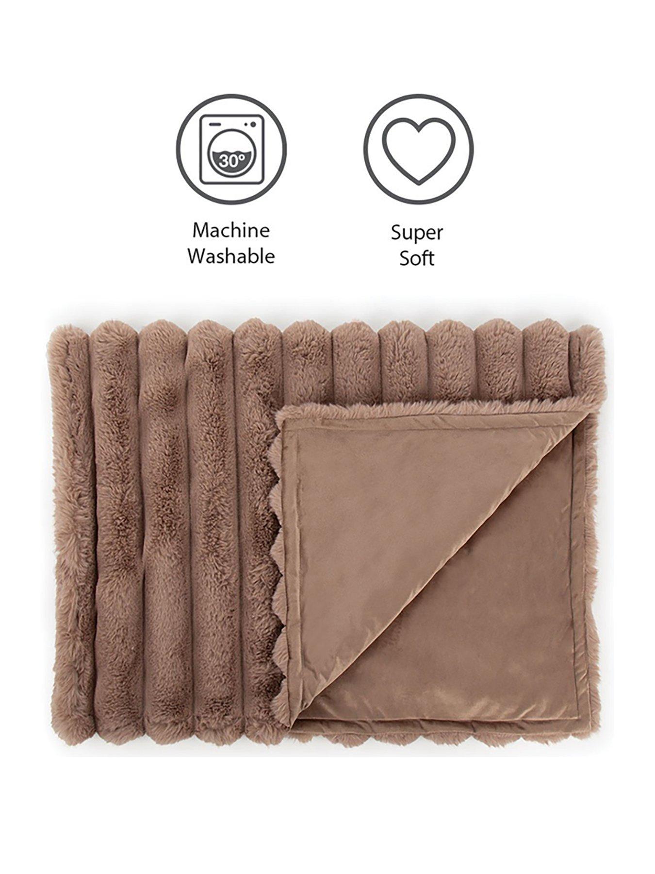 Image 3 of 7 of Scruffs Aspen Pet Blanket