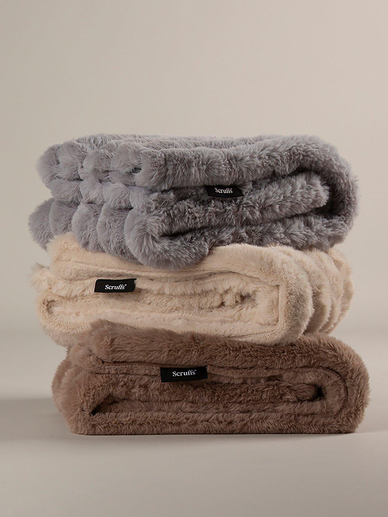 Image 7 of 7 of Scruffs Aspen Pet Blanket