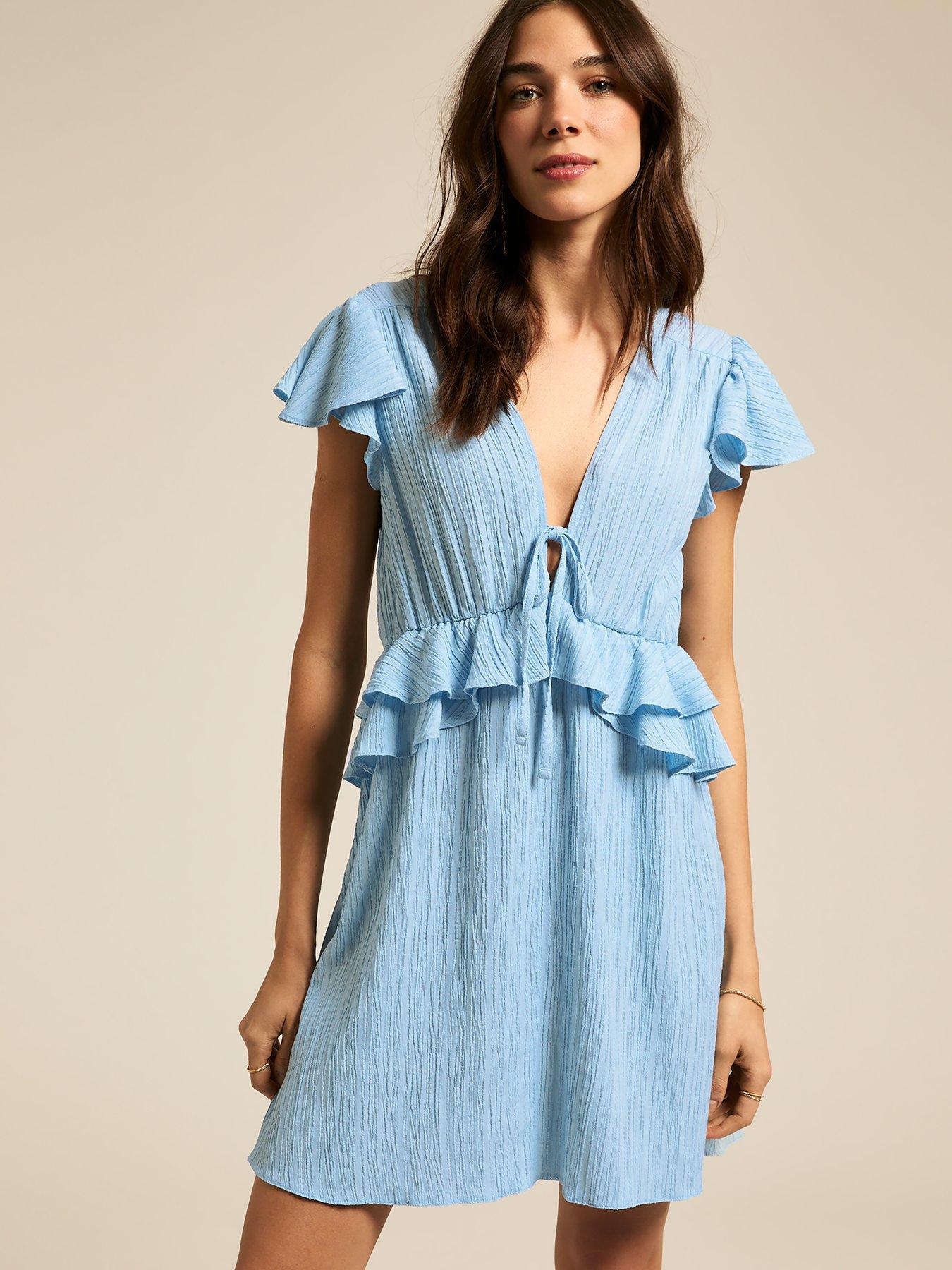 new-look-crinkle-texture-flutter-sleeve-mini-dress-blue