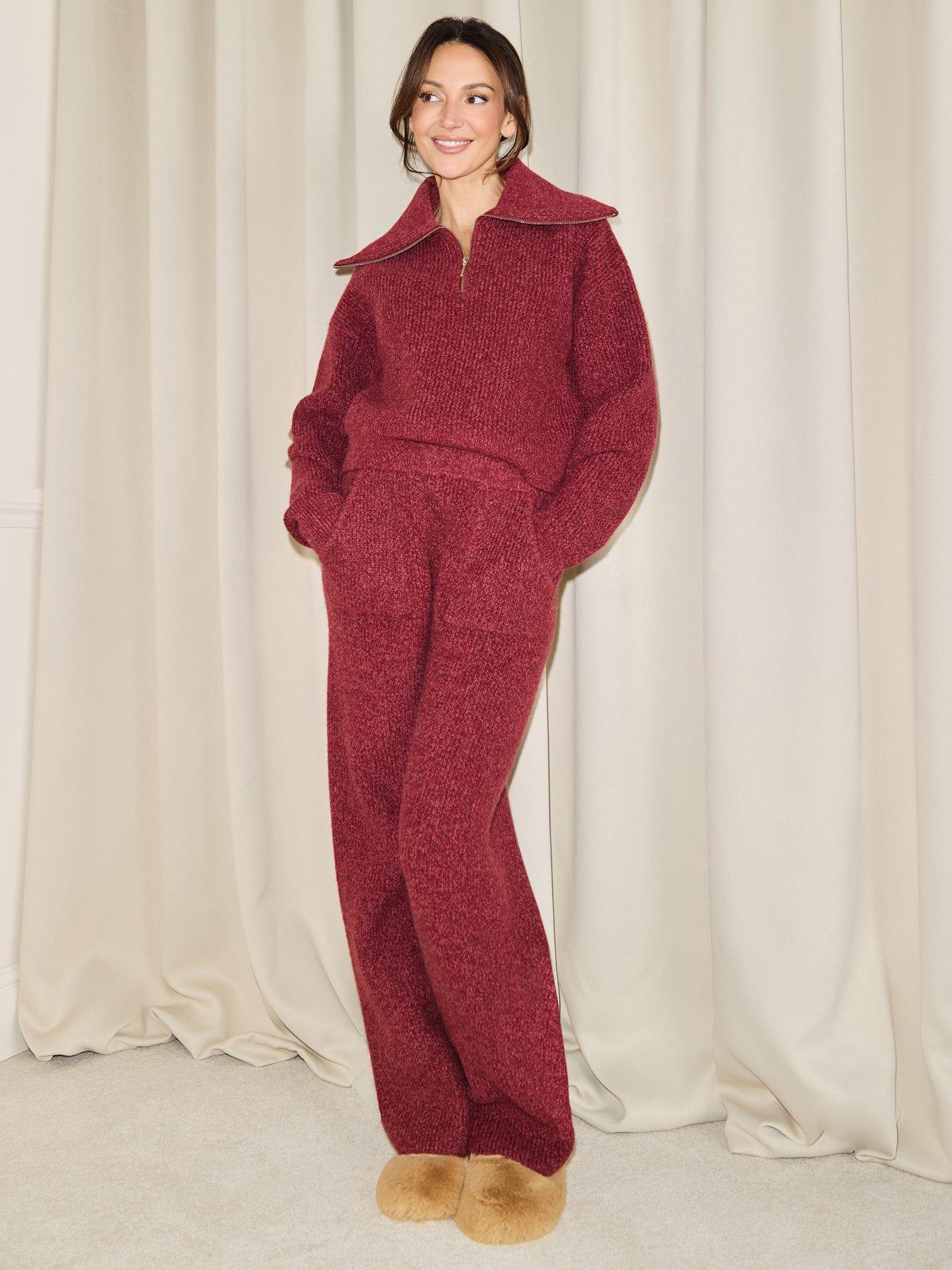  image of michelle-keegan-premium-chunky-twist-yarn-jogger-co-ord-red