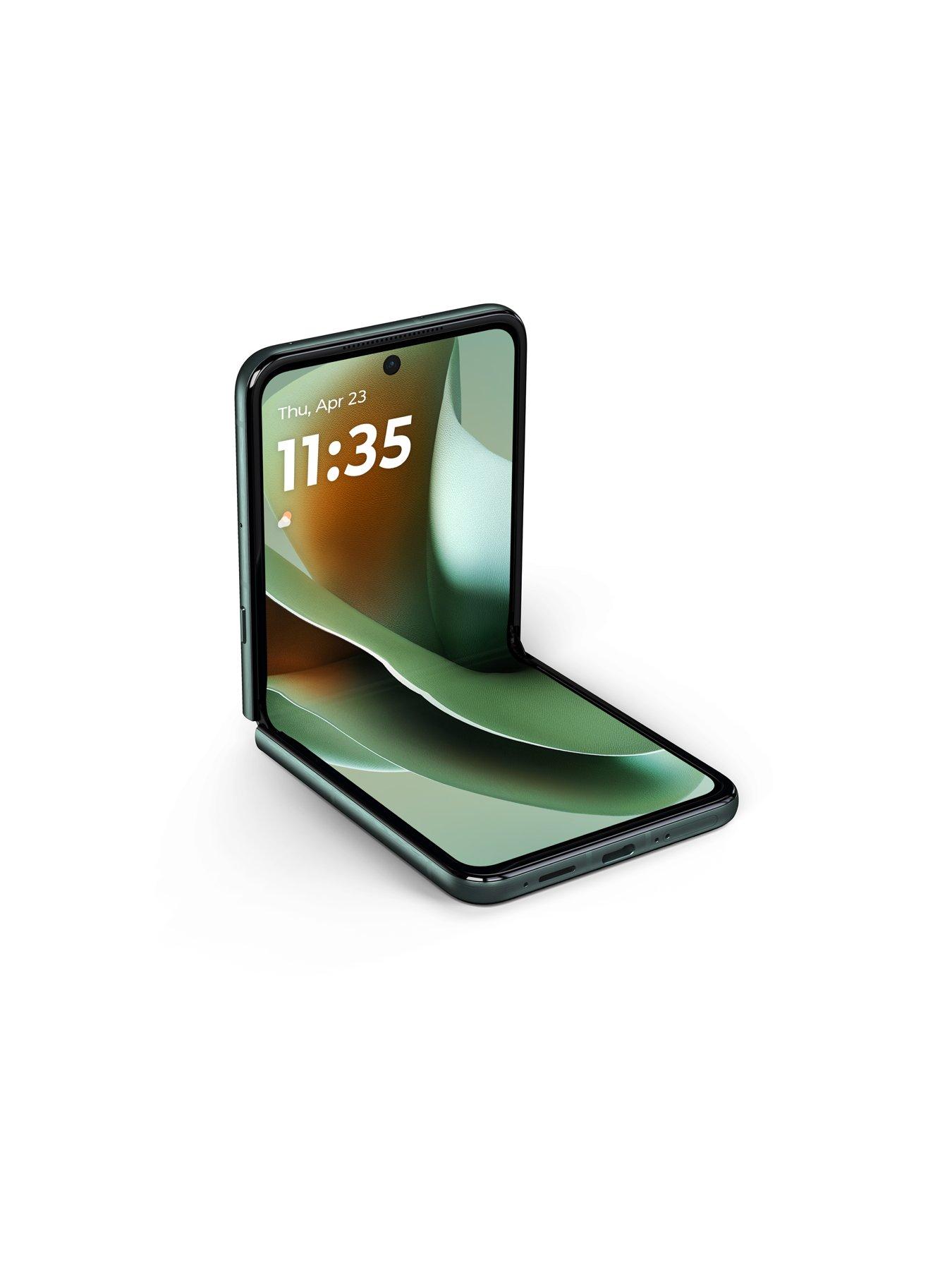 Image 7 of 7 of Motorola Razr&nbsp;60 Ultra - 16GB RAM,&nbsp;512GB Storage -&nbsp;Green