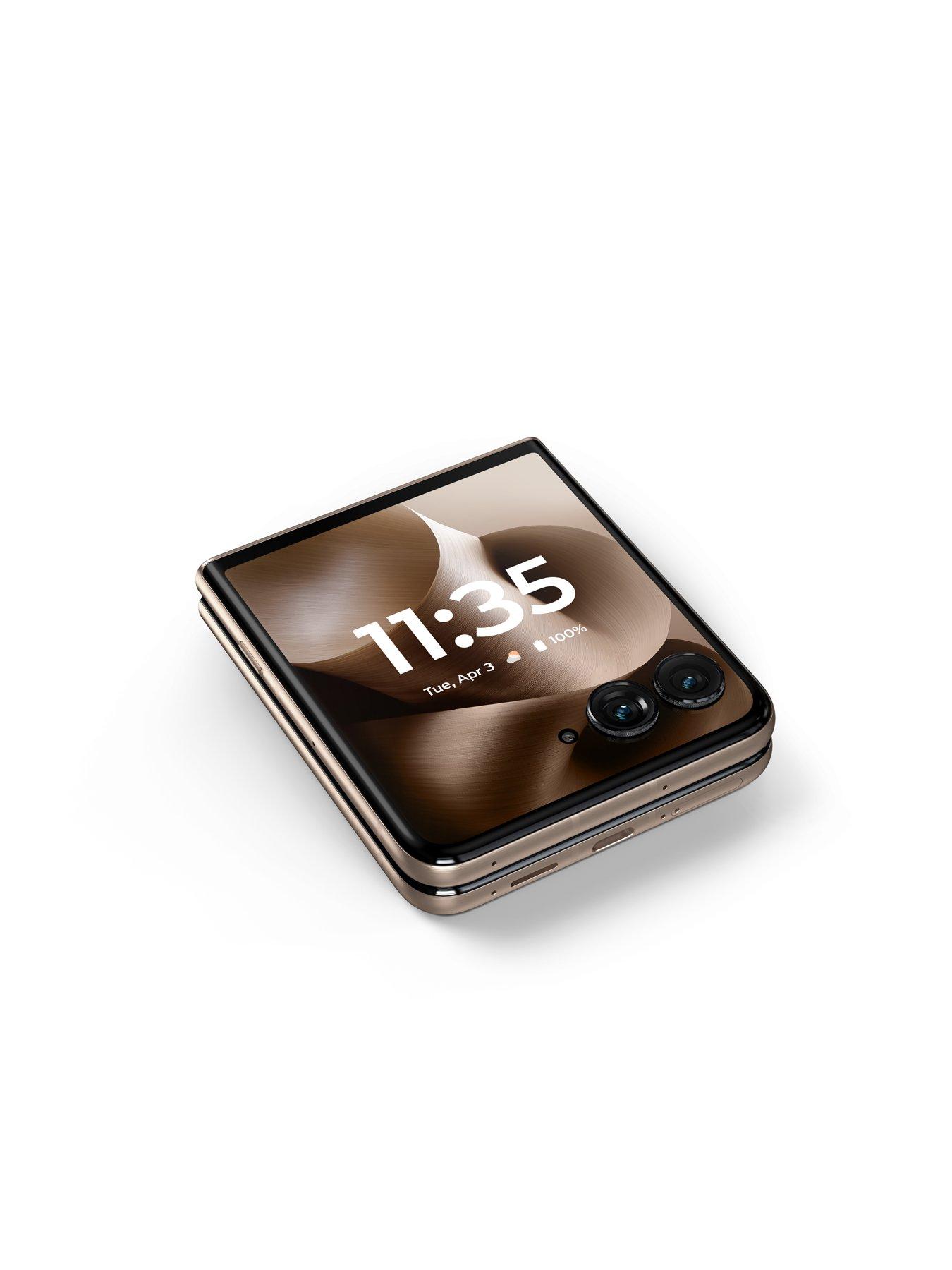  image of motorola-razr60-ultra-16512-wood