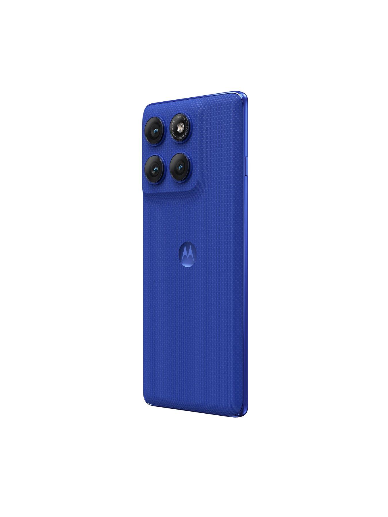  image of motorola-motoedge60-pro12512-pantone-dazzling-blue