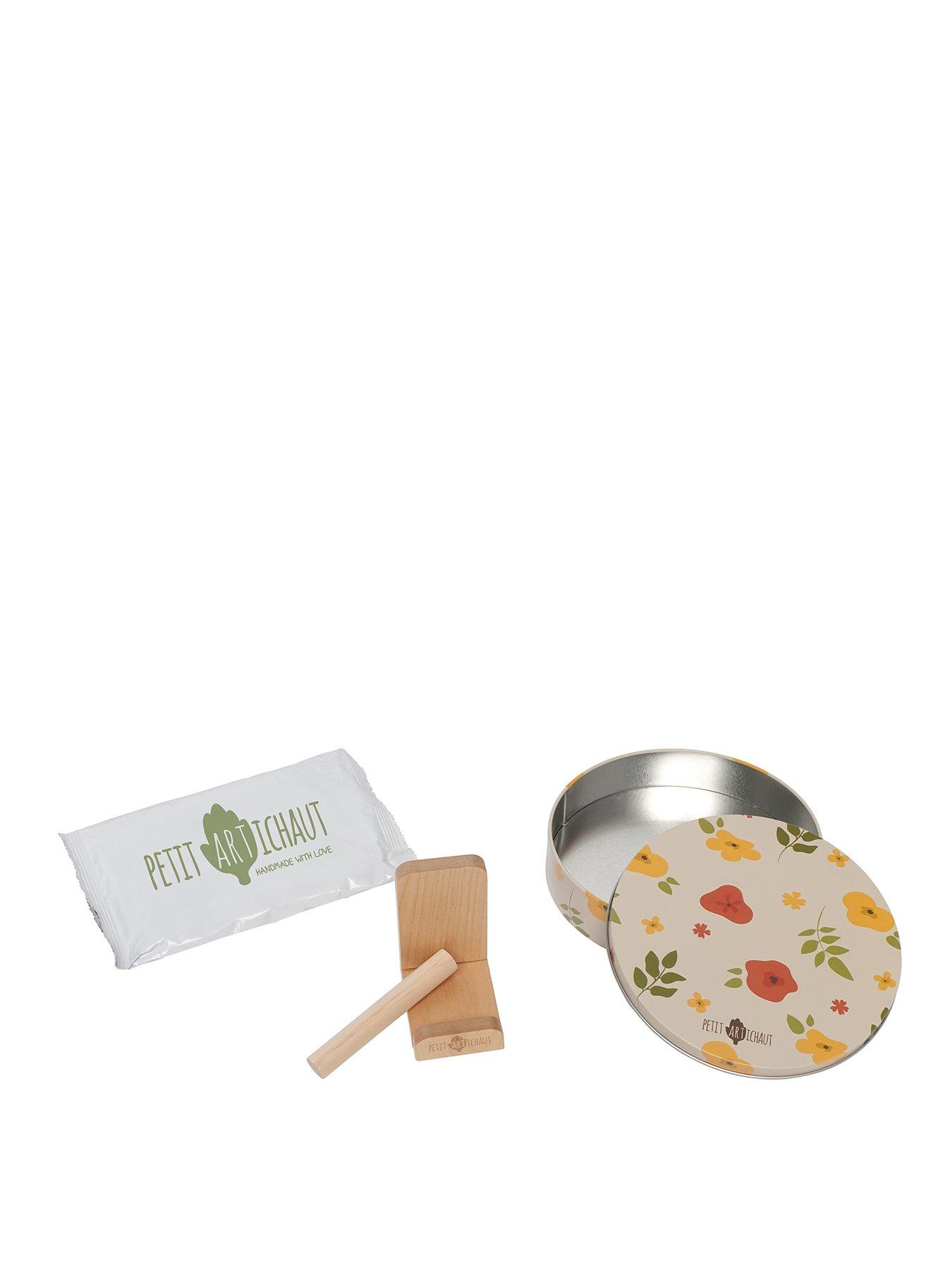 stillFront image of petit-artichaut-baby-box-round-little-prairie-keepsake-gift