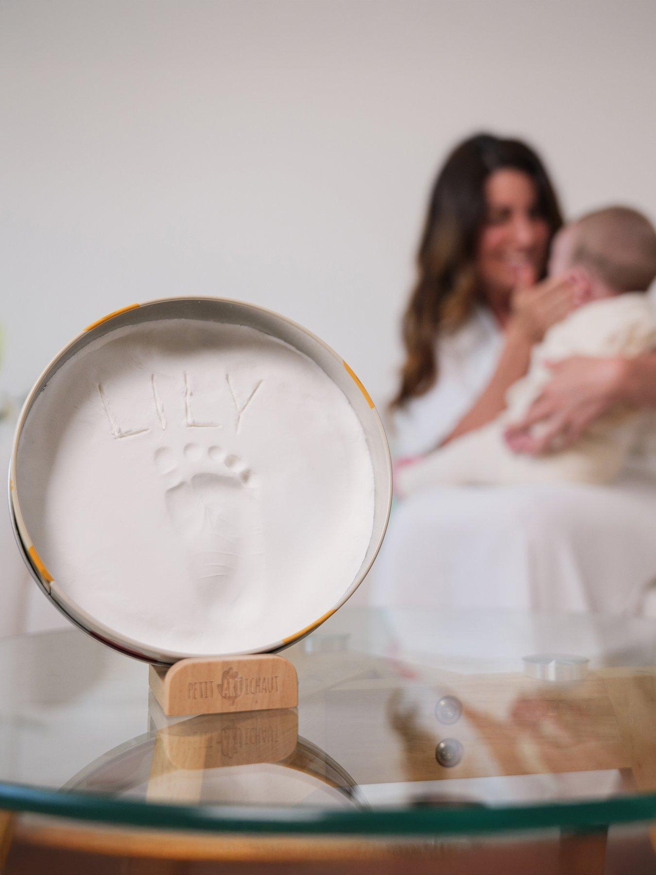  image of petit-artichaut-baby-box-round-little-prairie-keepsake-gift