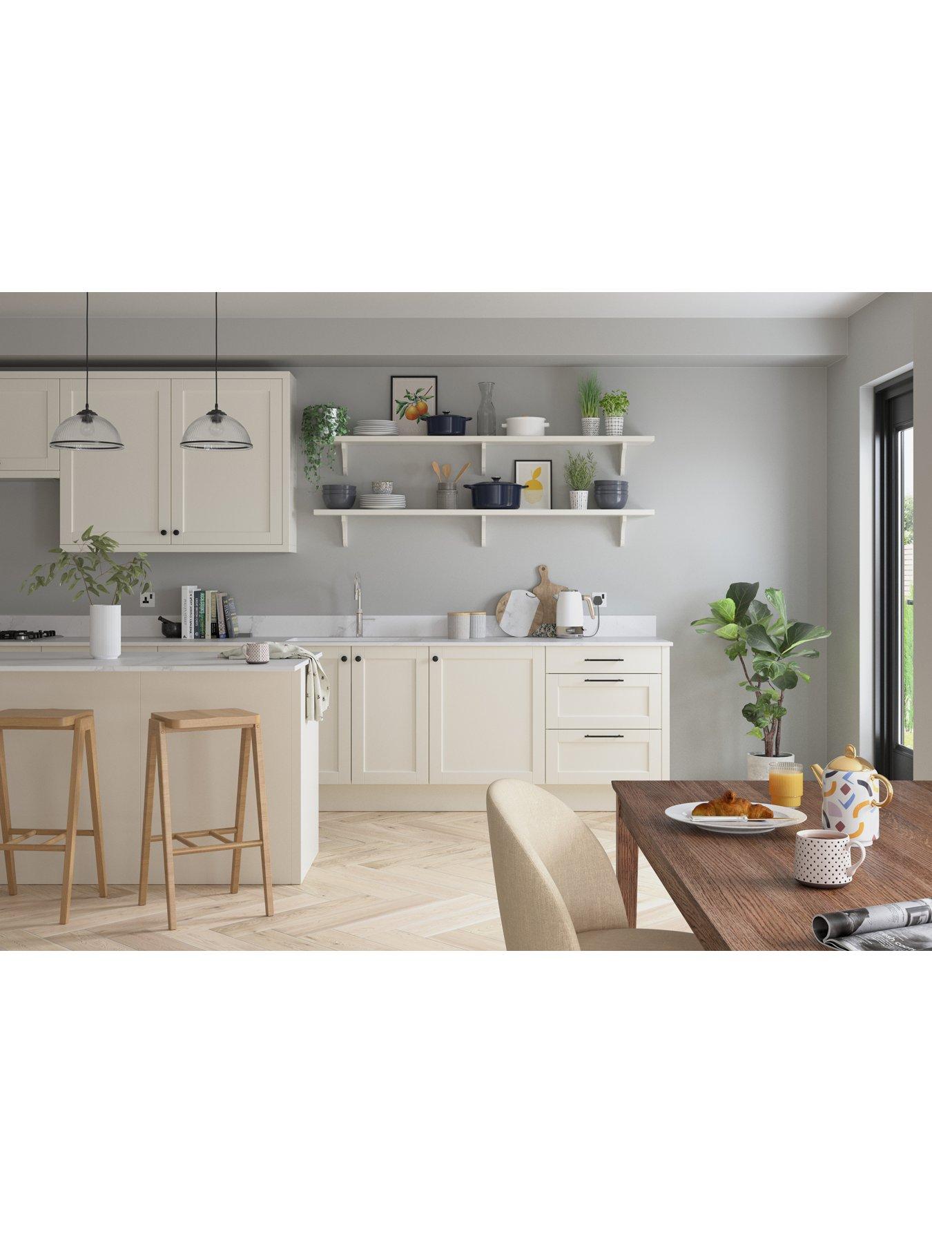 Image 7 of 7 of Dulux Matt Chic Shadow 2.5l