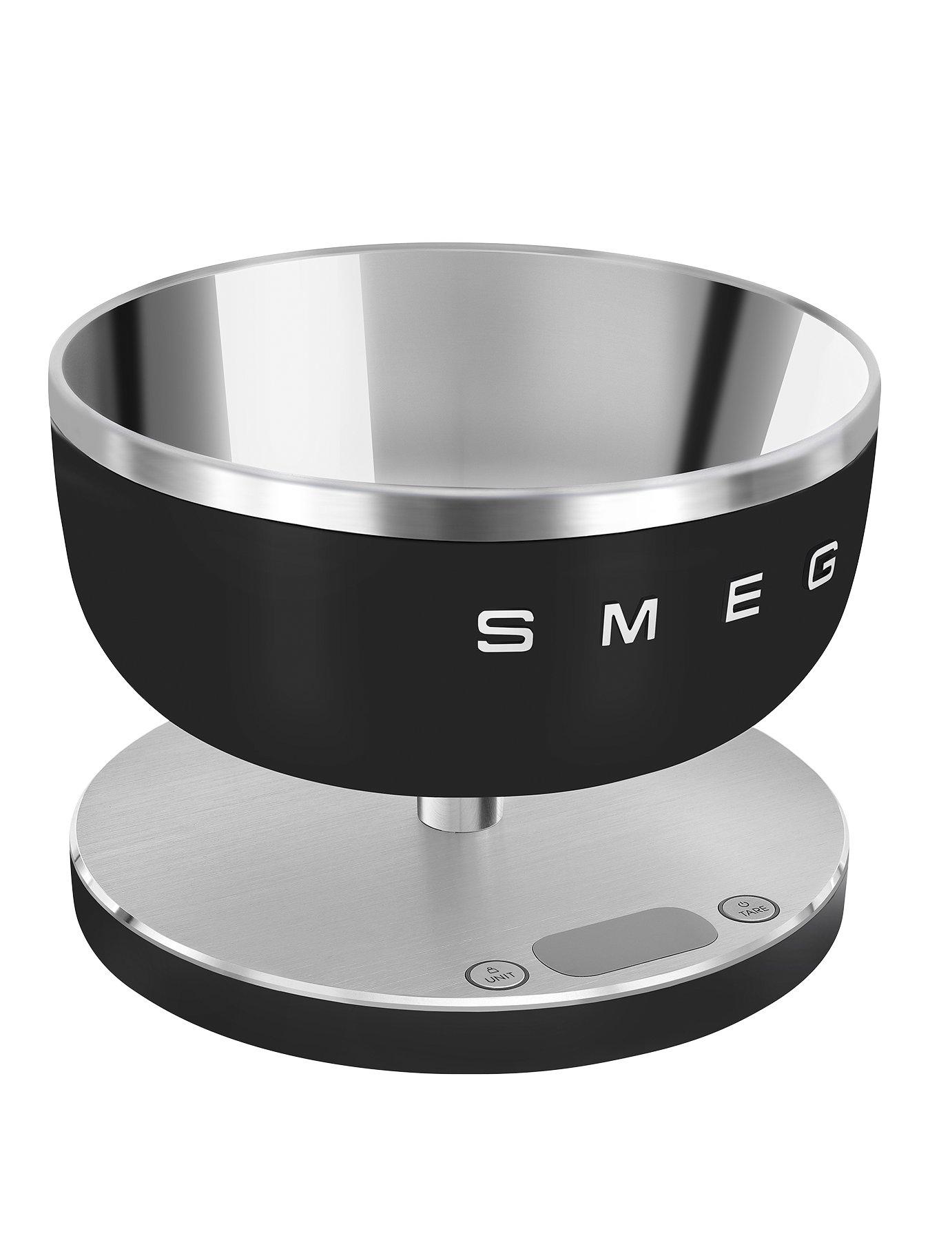  image of smeg-digital-kitchen-scales-with-removeable-bowl-black