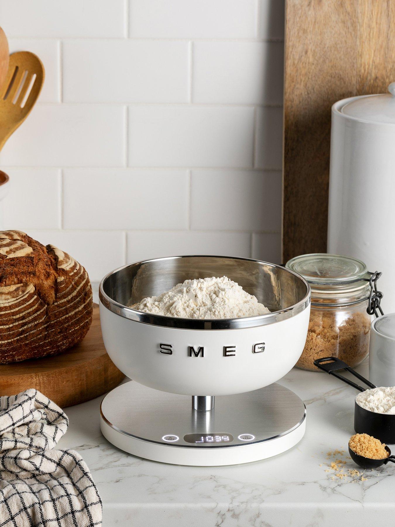 Smeg Digital Kitchen Scales with Removeable Bowl, White