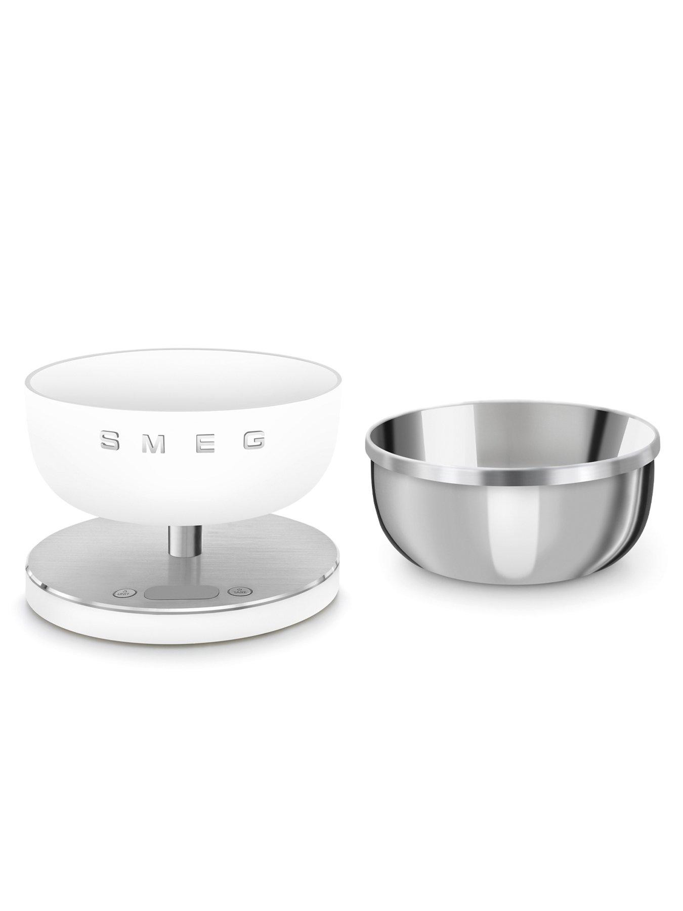  image of smeg-digital-kitchen-scales-with-removeable-bowl-white
