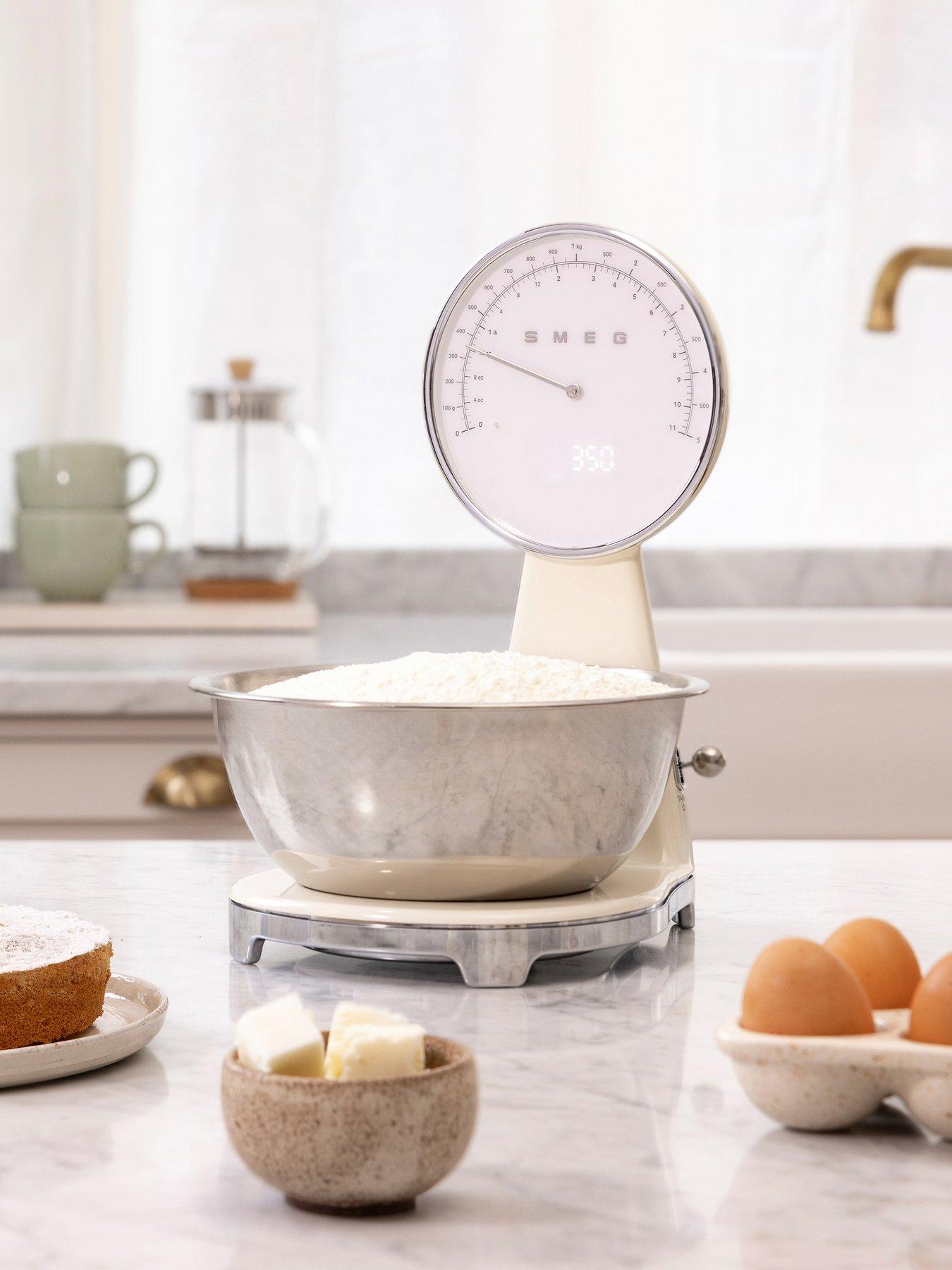  image of smeg-digital-kitchen-scales-with-removeable-bowl-cream
