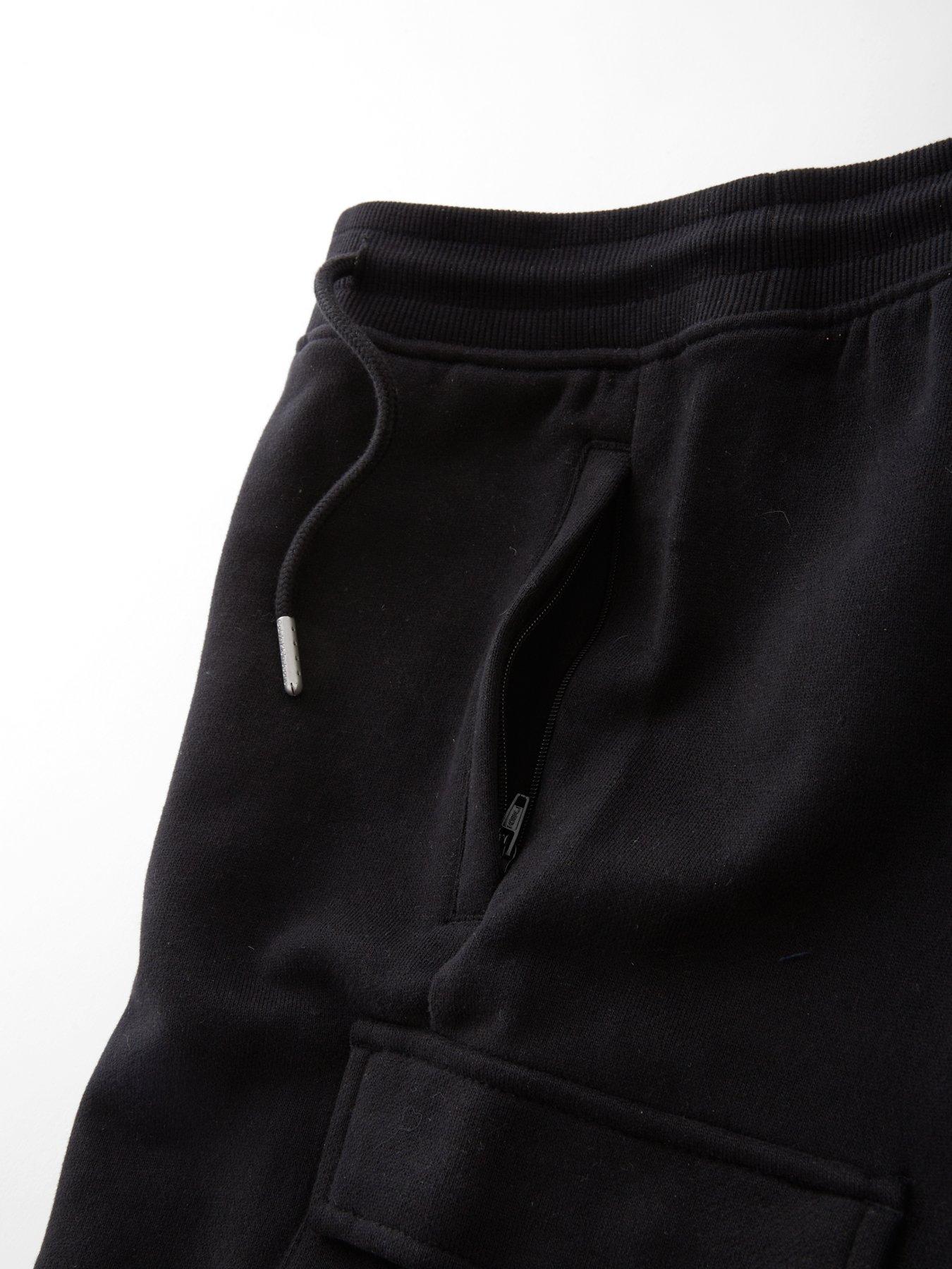 Image 4 of 5 of Calvin Klein Jeans Boys Badge Relaxed Sweatpants - Black