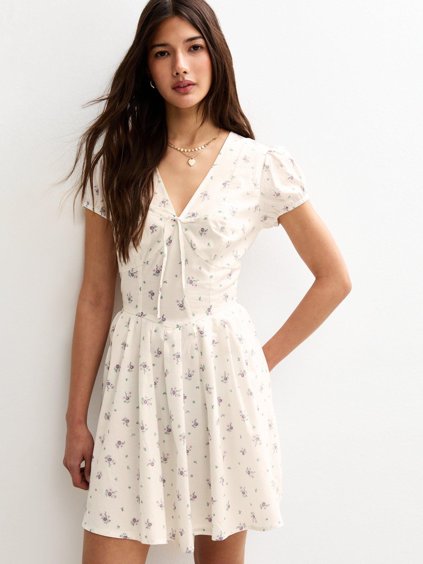 new-look-ditsy-print-fitted-waist-mini-dress-white