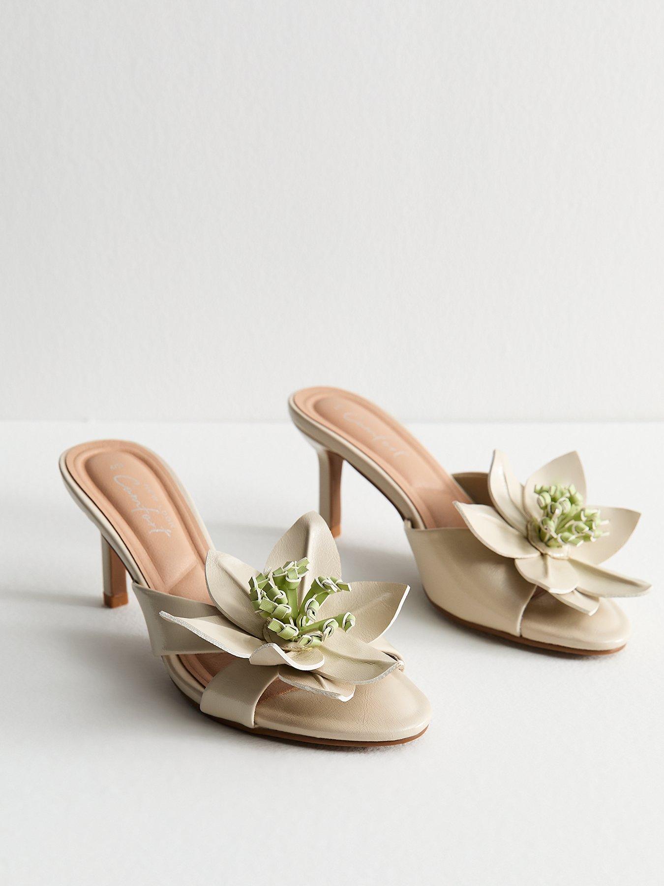 Image 2 of 5 of New Look Floral Appliqued Mules - White