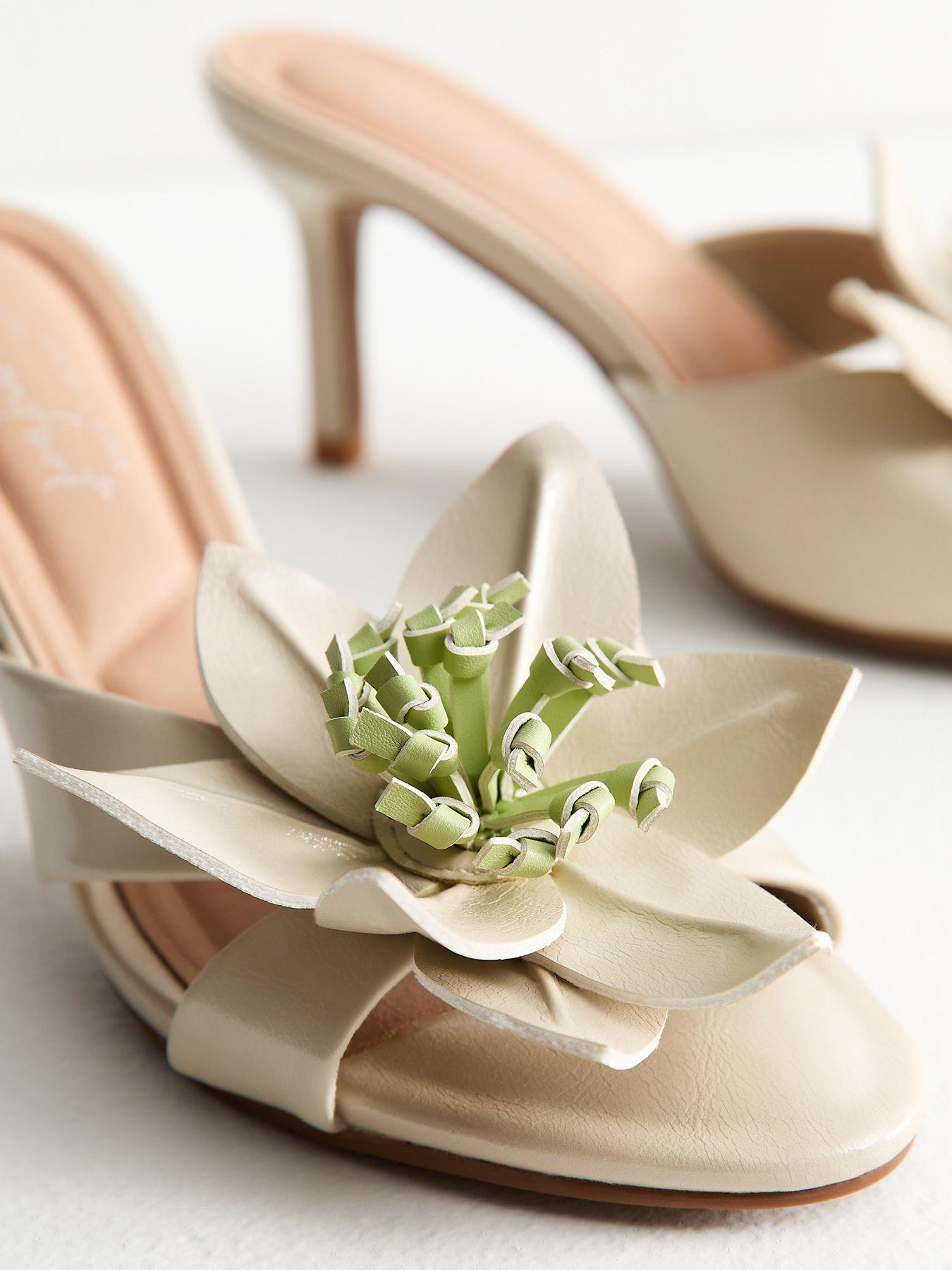 Image 4 of 5 of New Look Floral Appliqued Mules - White