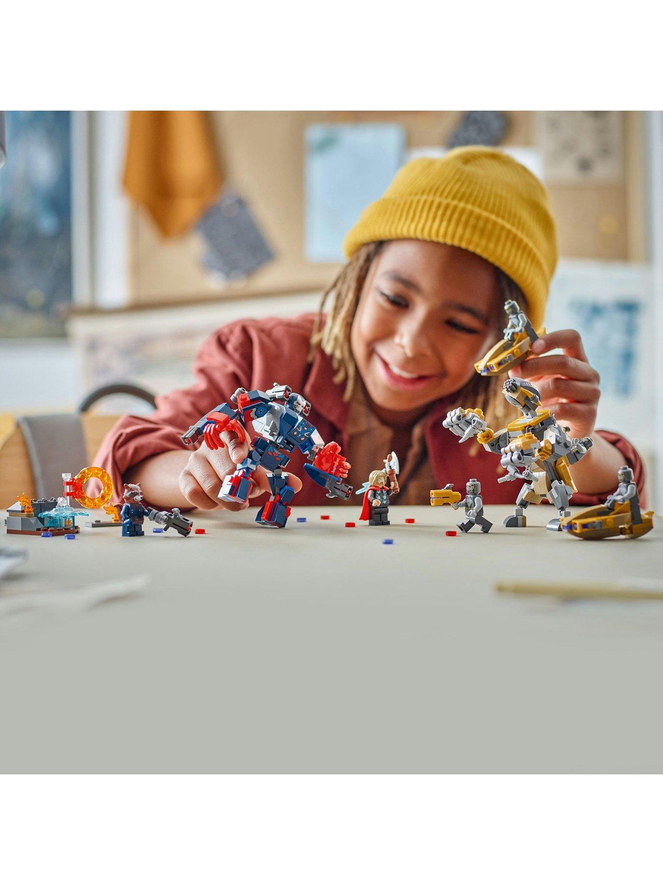 Image 6 of 8 of LEGO Super Heroes Avengers: Endgame Thor vs. Chitauri 76322
