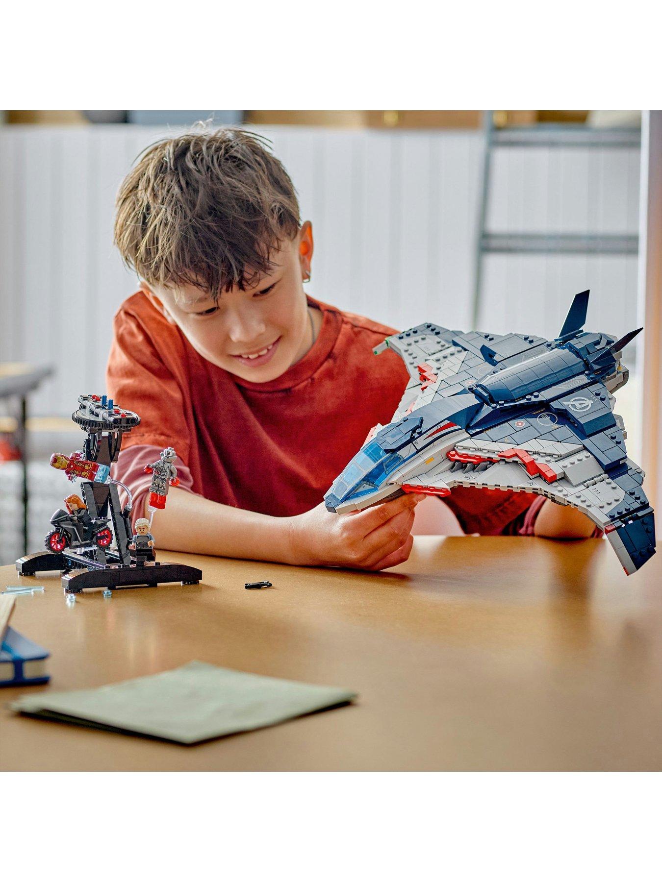 Image 6 of 8 of LEGO Super Heroes Age of Ultron Quinjet 76325