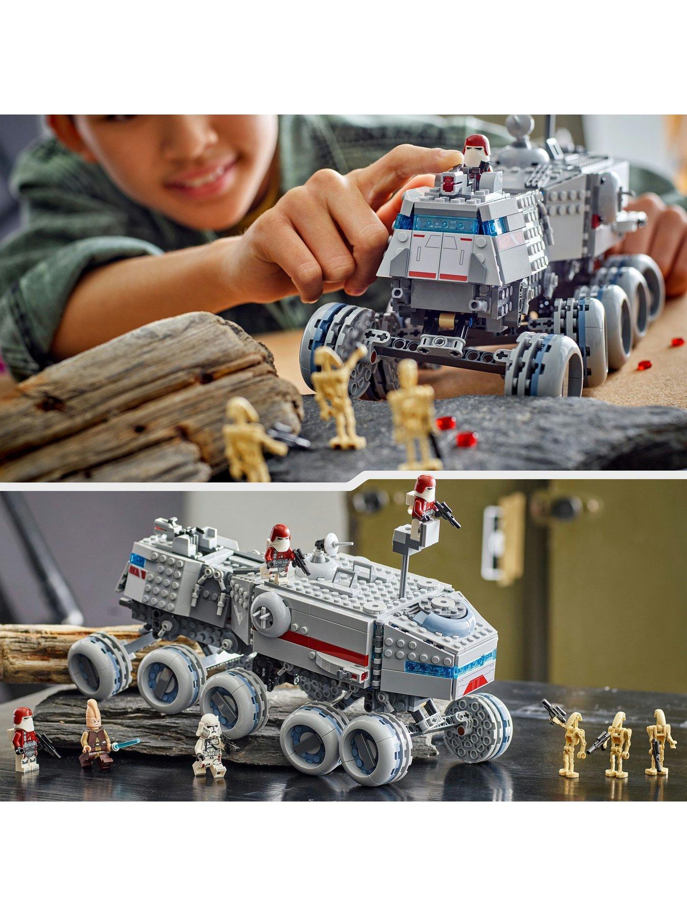 Image 5 of 8 of LEGO Star Wars Republic Juggernaut Set 75413