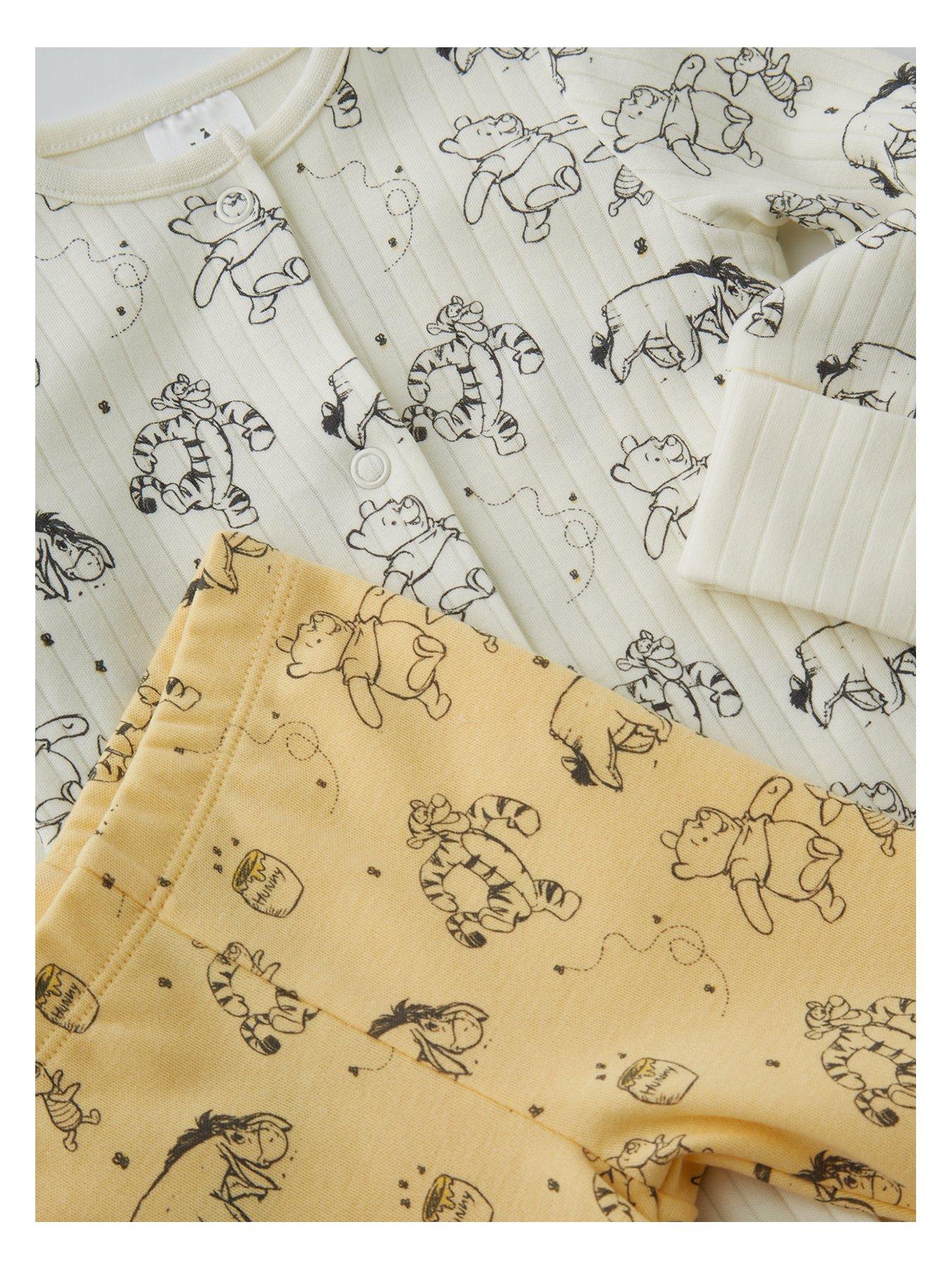 back image of winnie-the-pooh-disney-winne-the-pooh-5-piece-baby-gift-set-cream