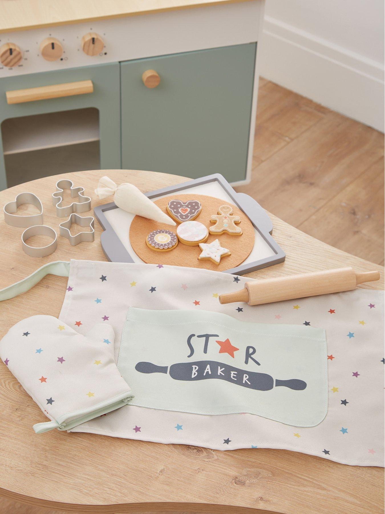Image 2 of 7 of Acorn COOKIE &amp; APRON SET