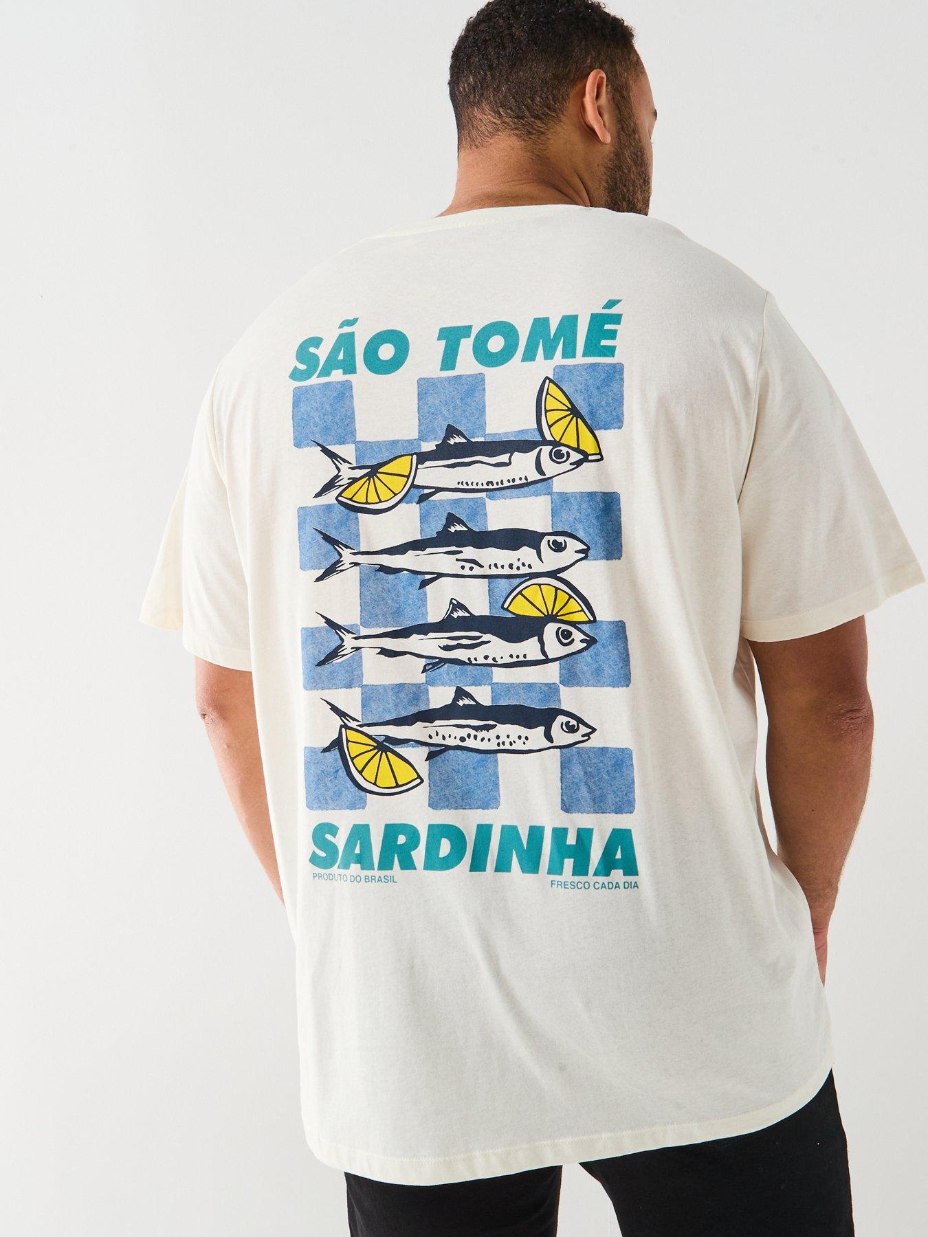 Image 2 of 6 of Jack & Jones Plus Sardinha Back Graphic T-Shirt - Cream