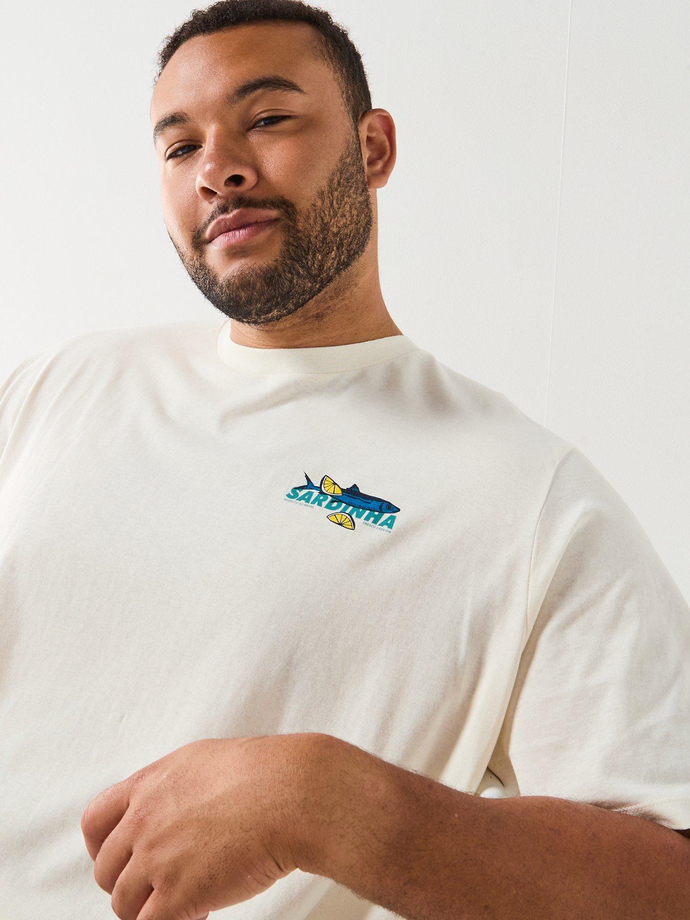 Image 4 of 6 of Jack & Jones Plus Sardinha Back Graphic T-Shirt - Cream