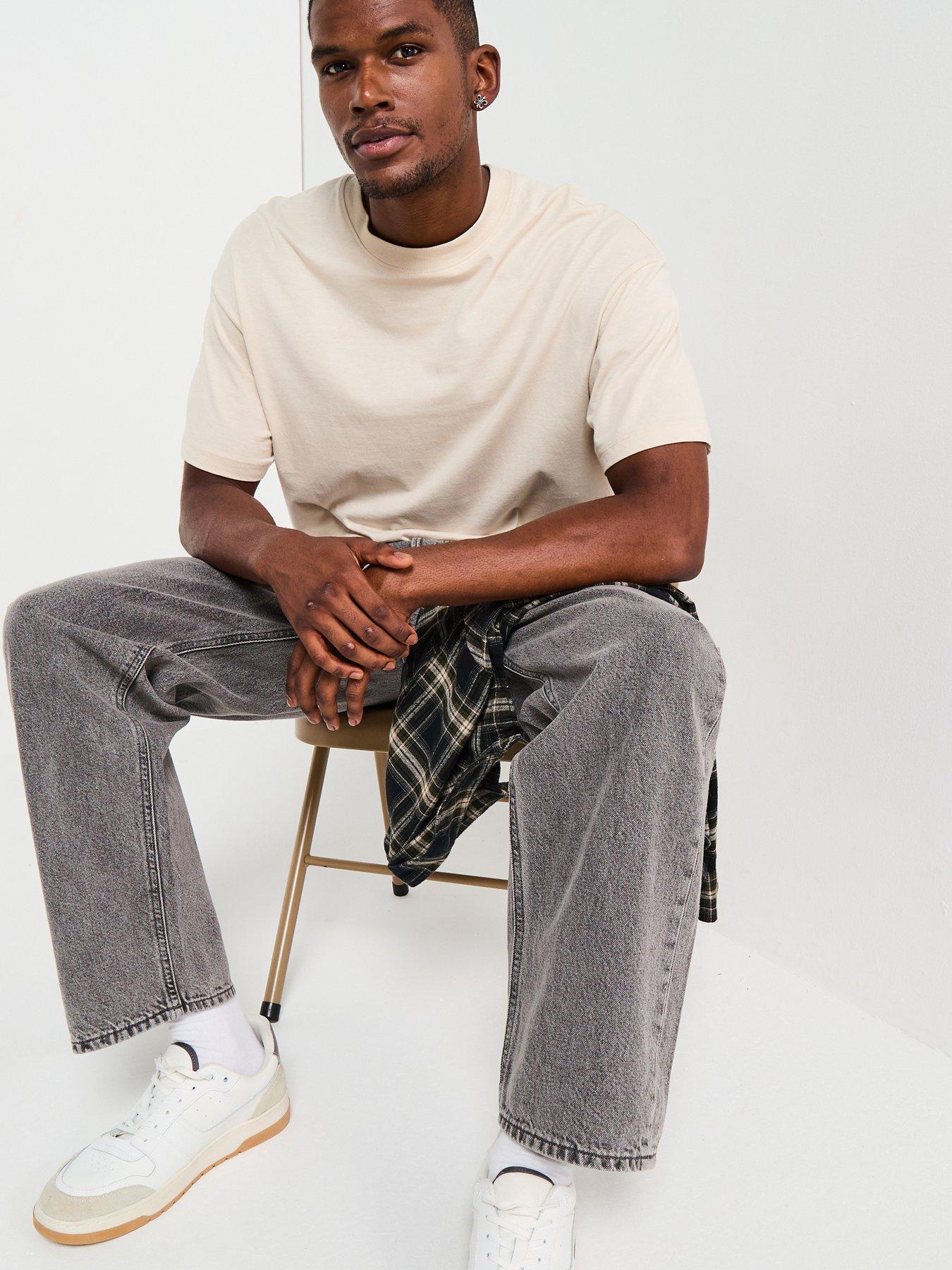 Image 1 of 6 of Jack & Jones Chris Relaxed Fit Jeans - Grey