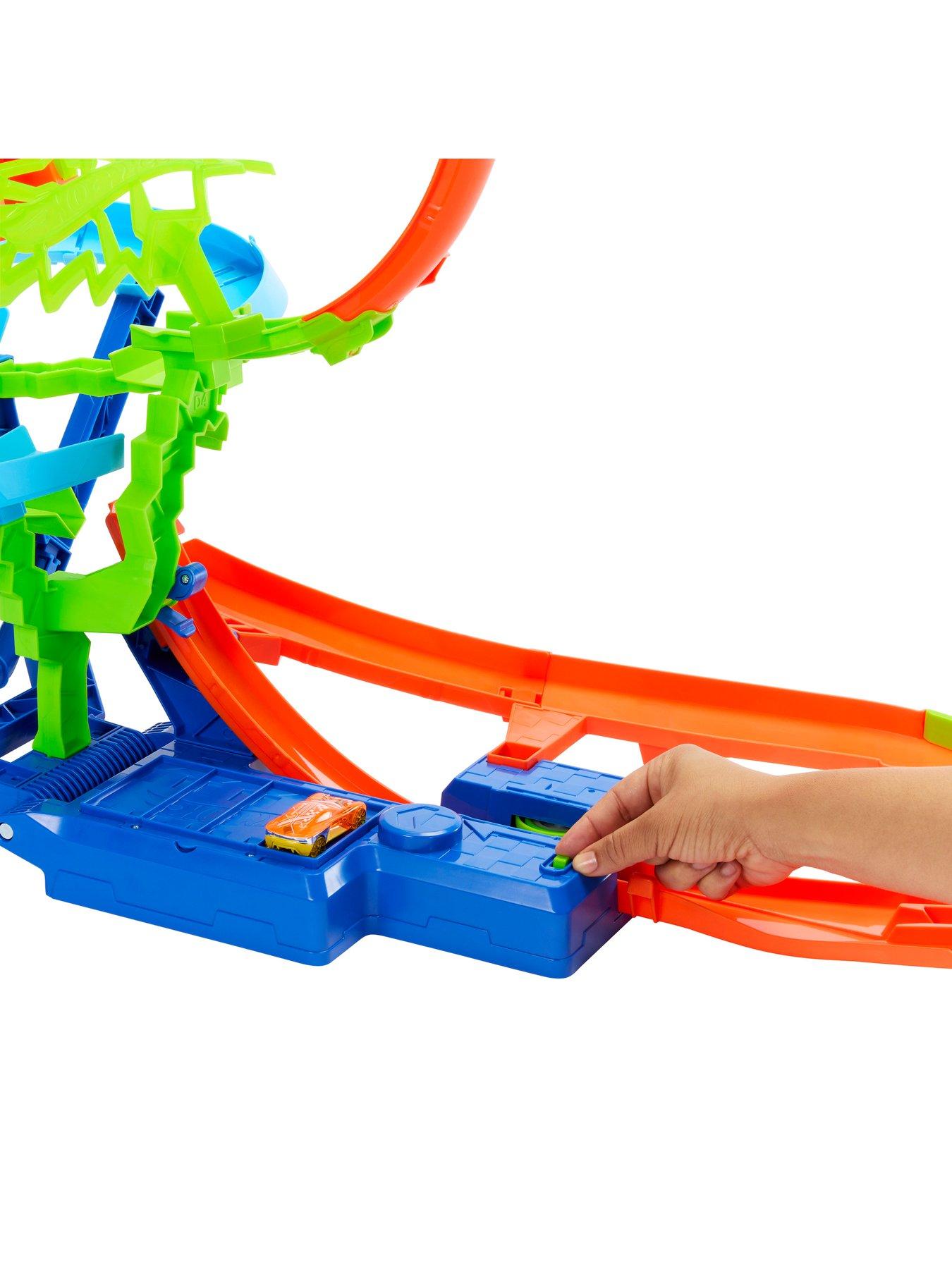 Image 3 of 6 of Hot Wheels Stunt Tracks Big Air Crash