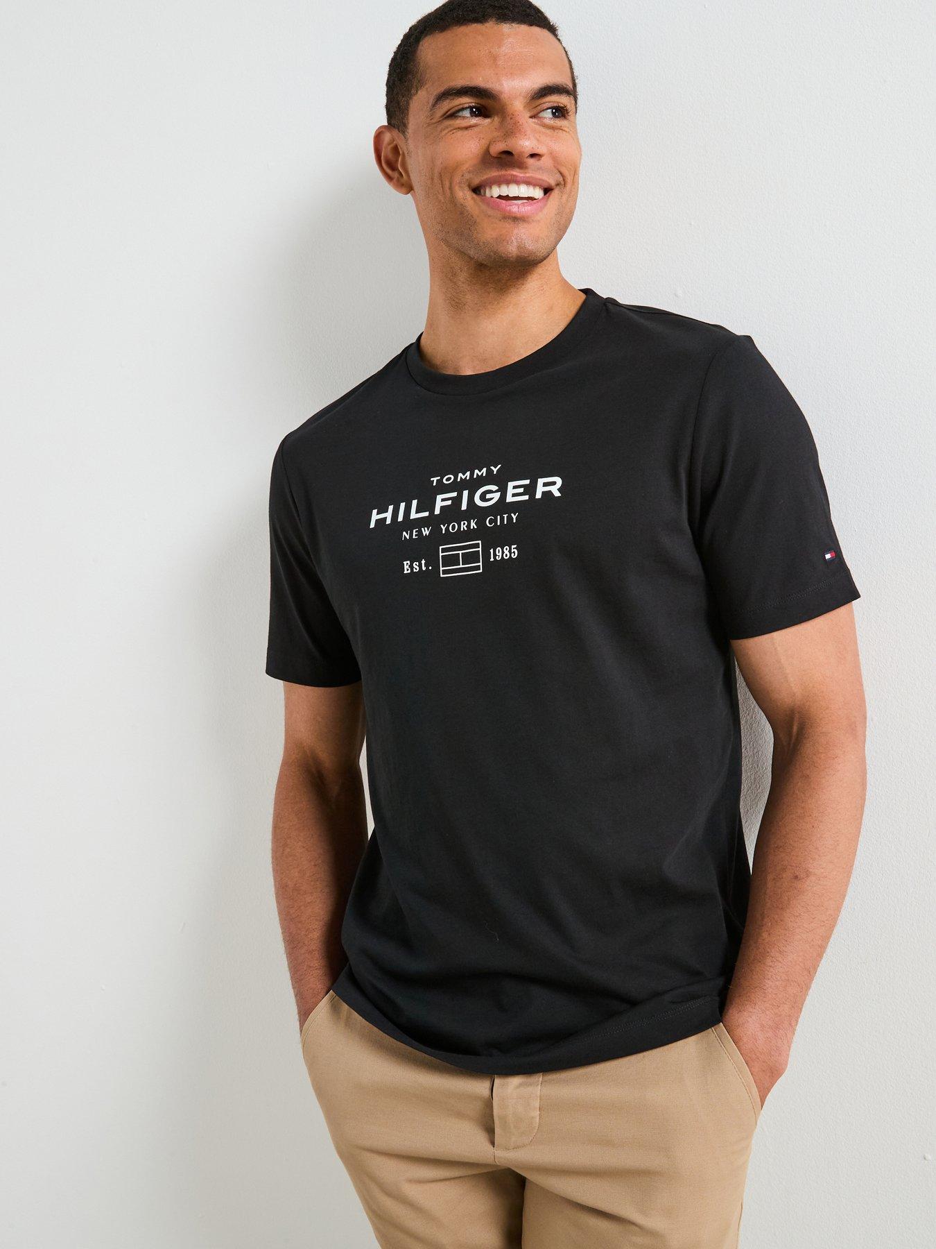 undefined Stack Graphic Logo T-Shirt - Black