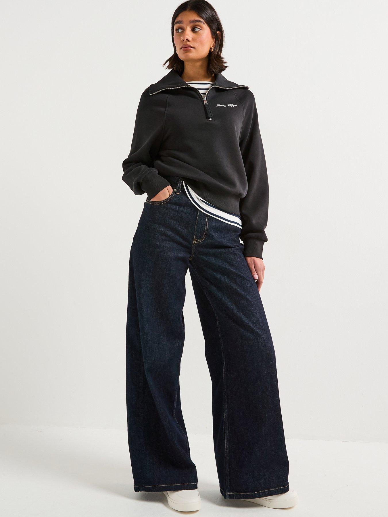 Image 3 of 6 of Tommy Hilfiger Classic Script Fleece Half-Zip Sweater - Black