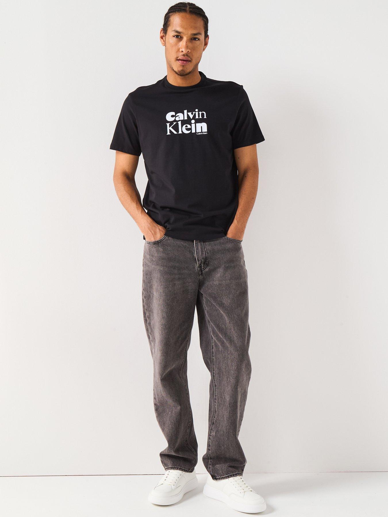 Image 3 of 6 of Calvin Klein Bold Graphic Logo T-Shirt - Black