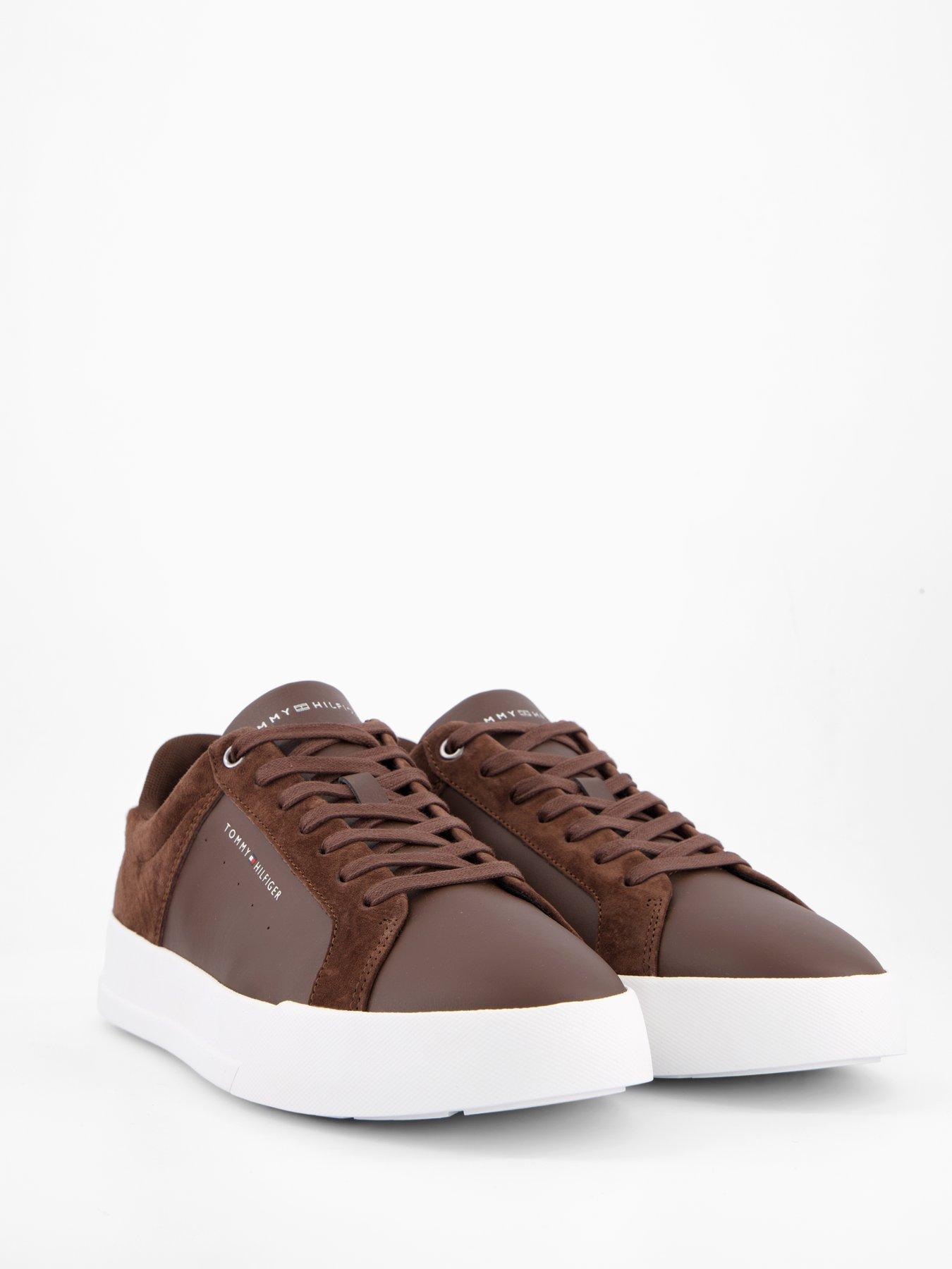 Image 6 of 7 of Tommy Hilfiger Th Court Mix Nubuck Trainers - Brown