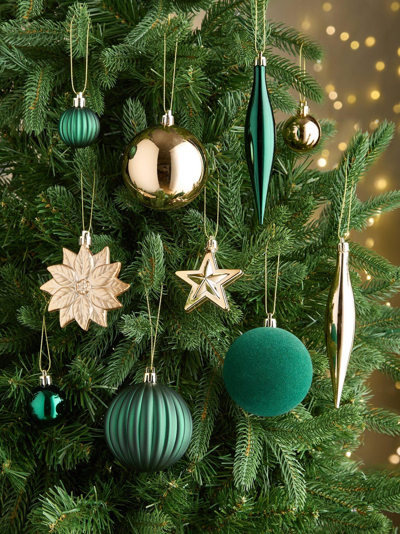 The Very Collection Pack of 50 Evergreen Bumper Christmas Tree Decoration Set