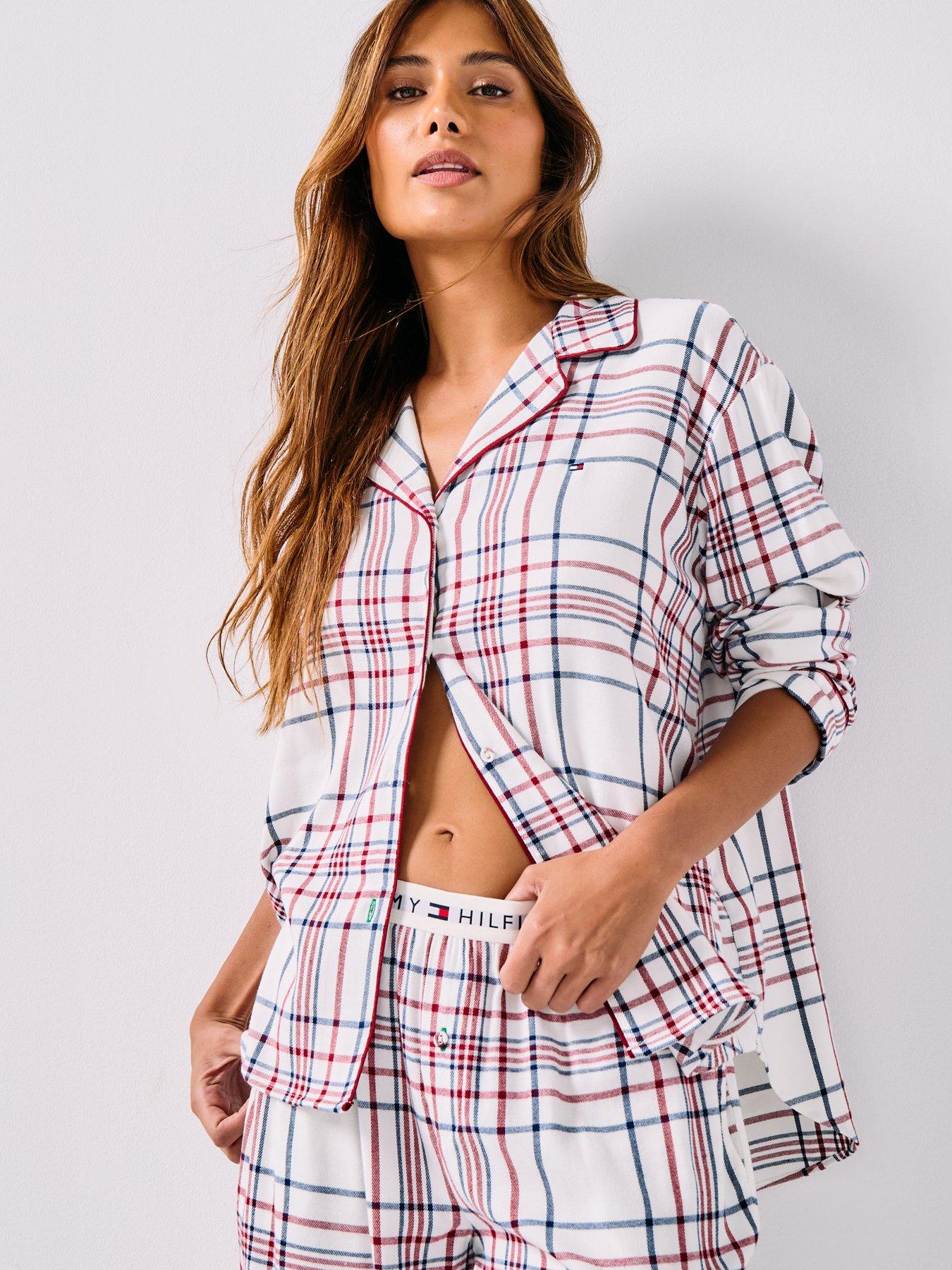  image of tommy-hilfiger-long-sleeve-flannel-shirt-pyjama-set-with-slippers-beige