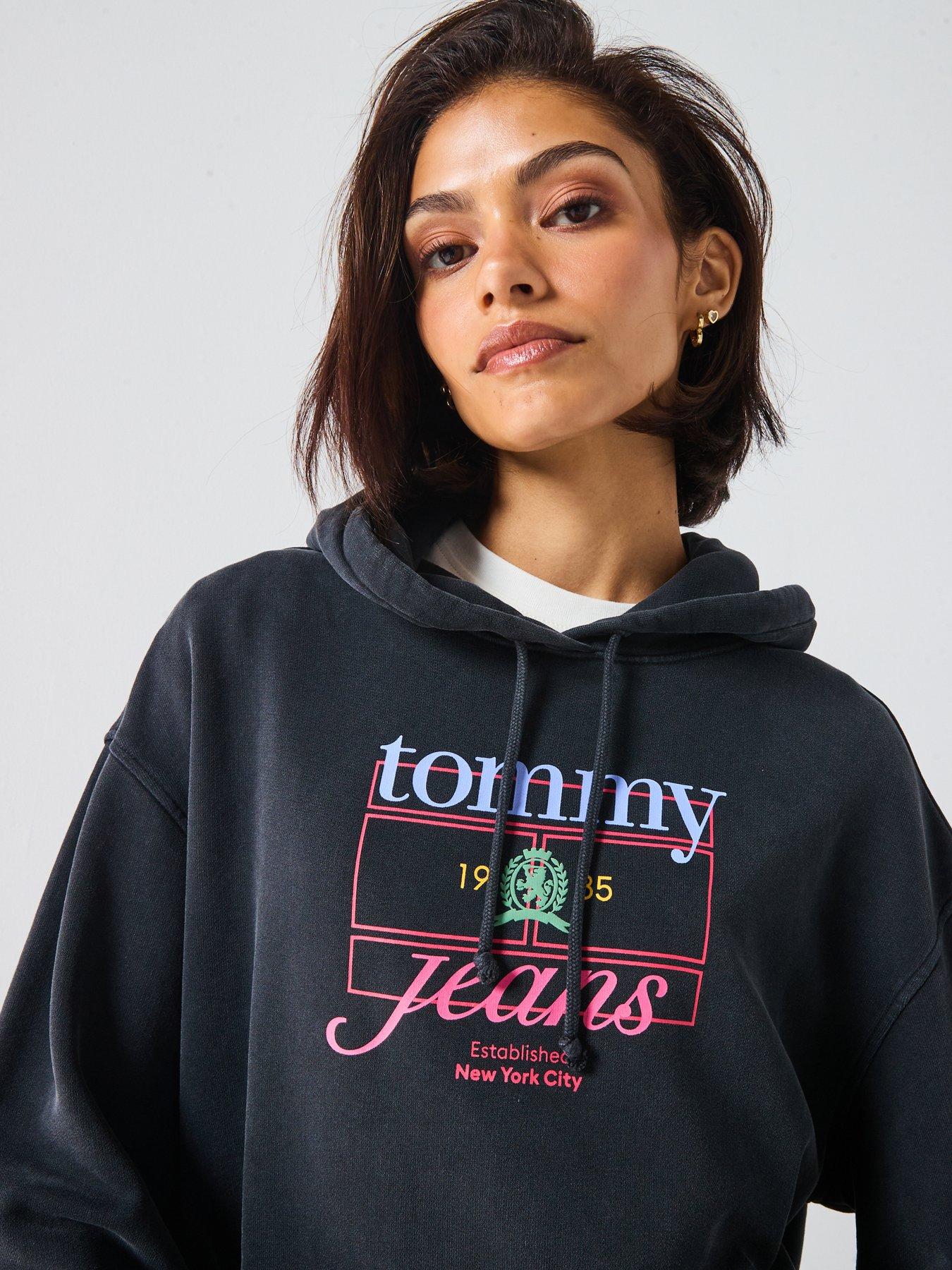 Image 5 of 6 of Tommy Jeans Crest Flag Hoodie - Black