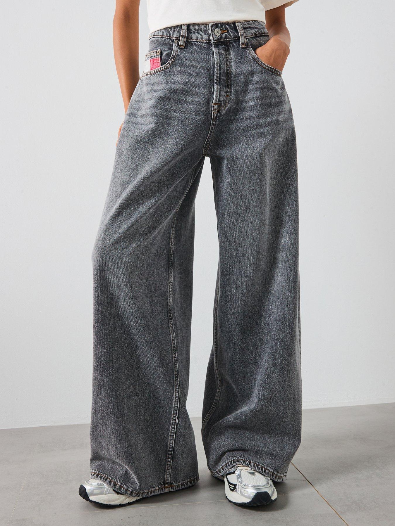 Image 1 of 6 of Tommy Jeans Loose Wide Leg Jean - Black