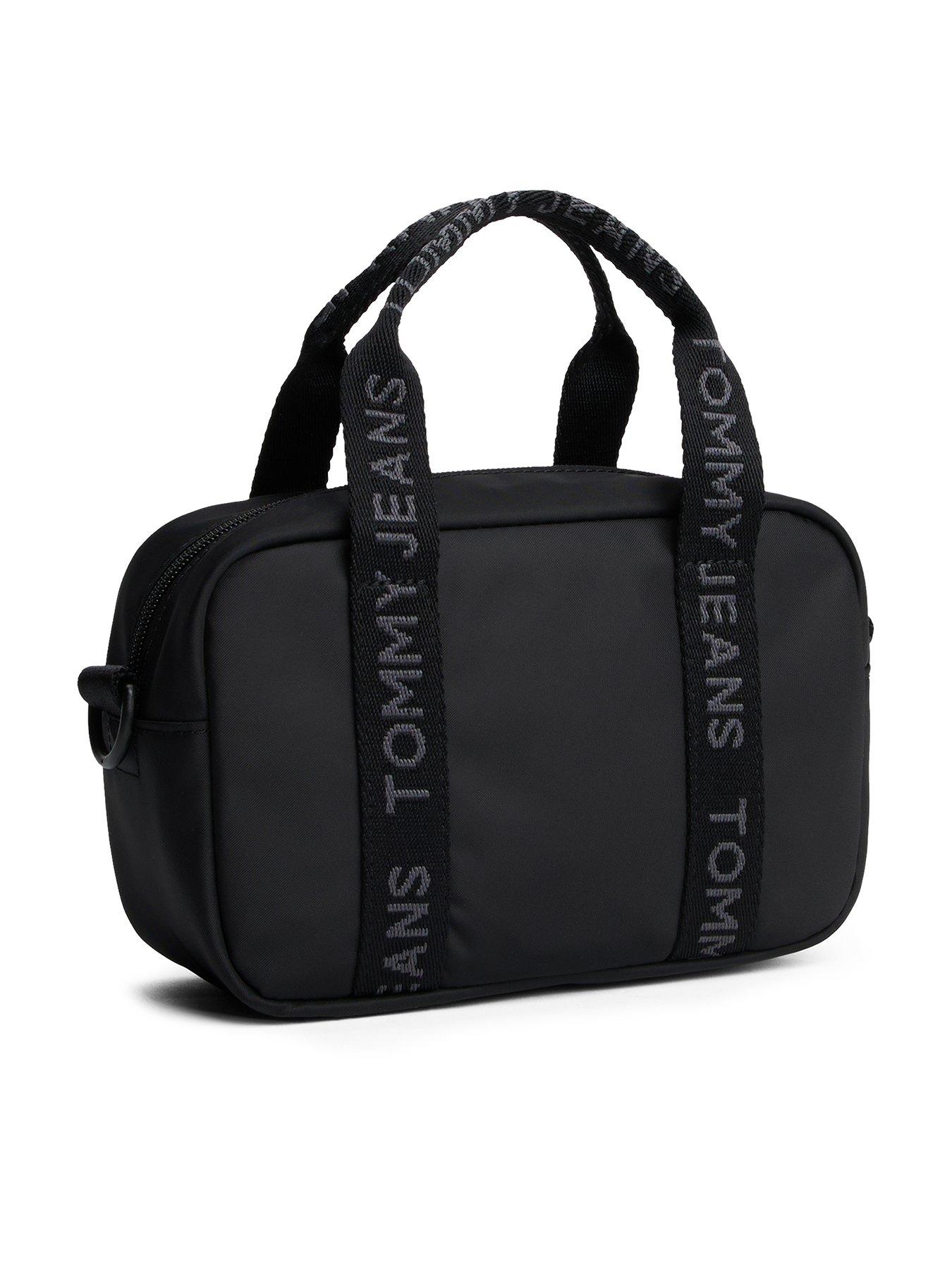 Image 3 of 5 of Tommy Jeans Essential Daily Crossover Bag - Black