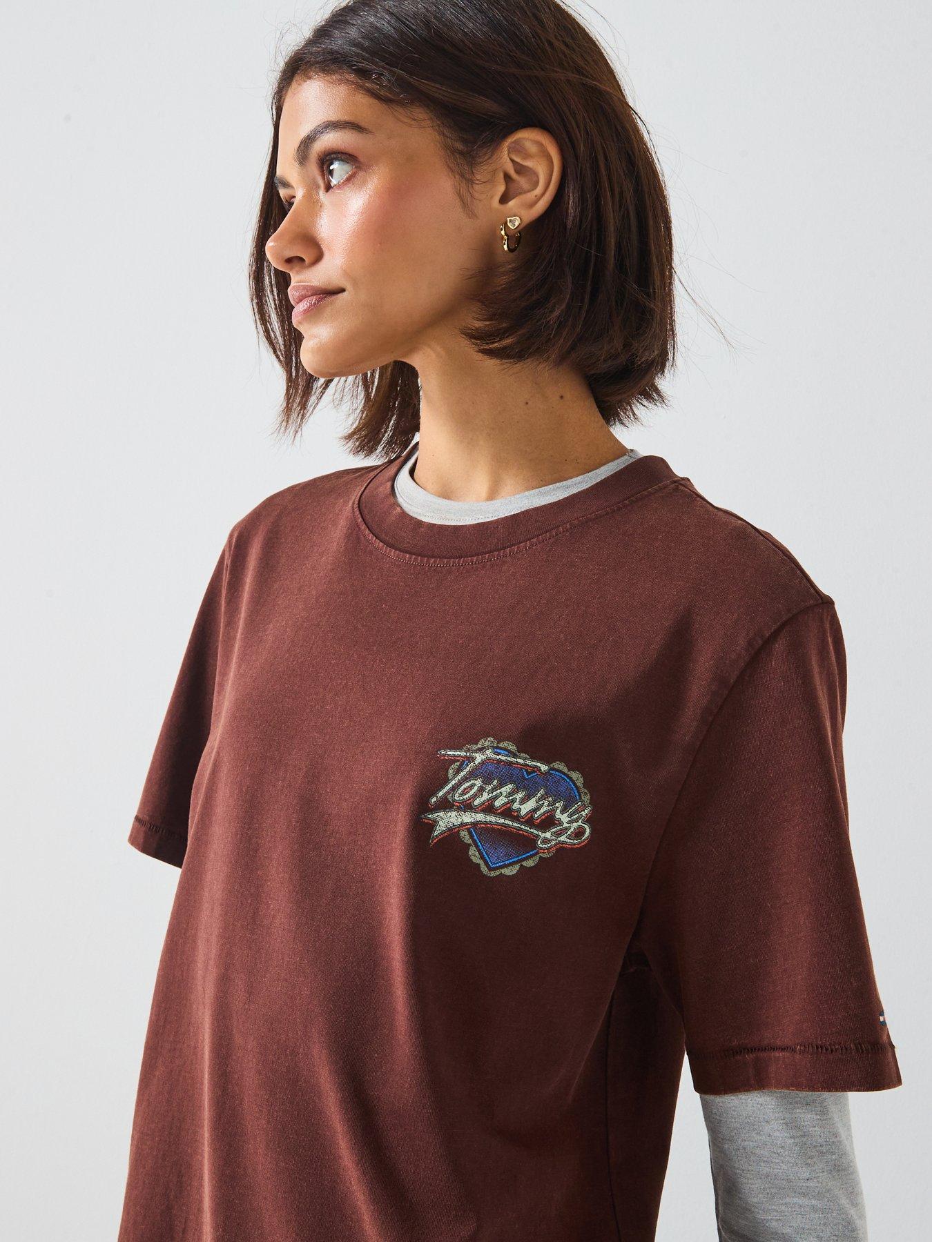 Image 5 of 6 of Tommy Jeans Heart Logo Crew T-shirt - Brown