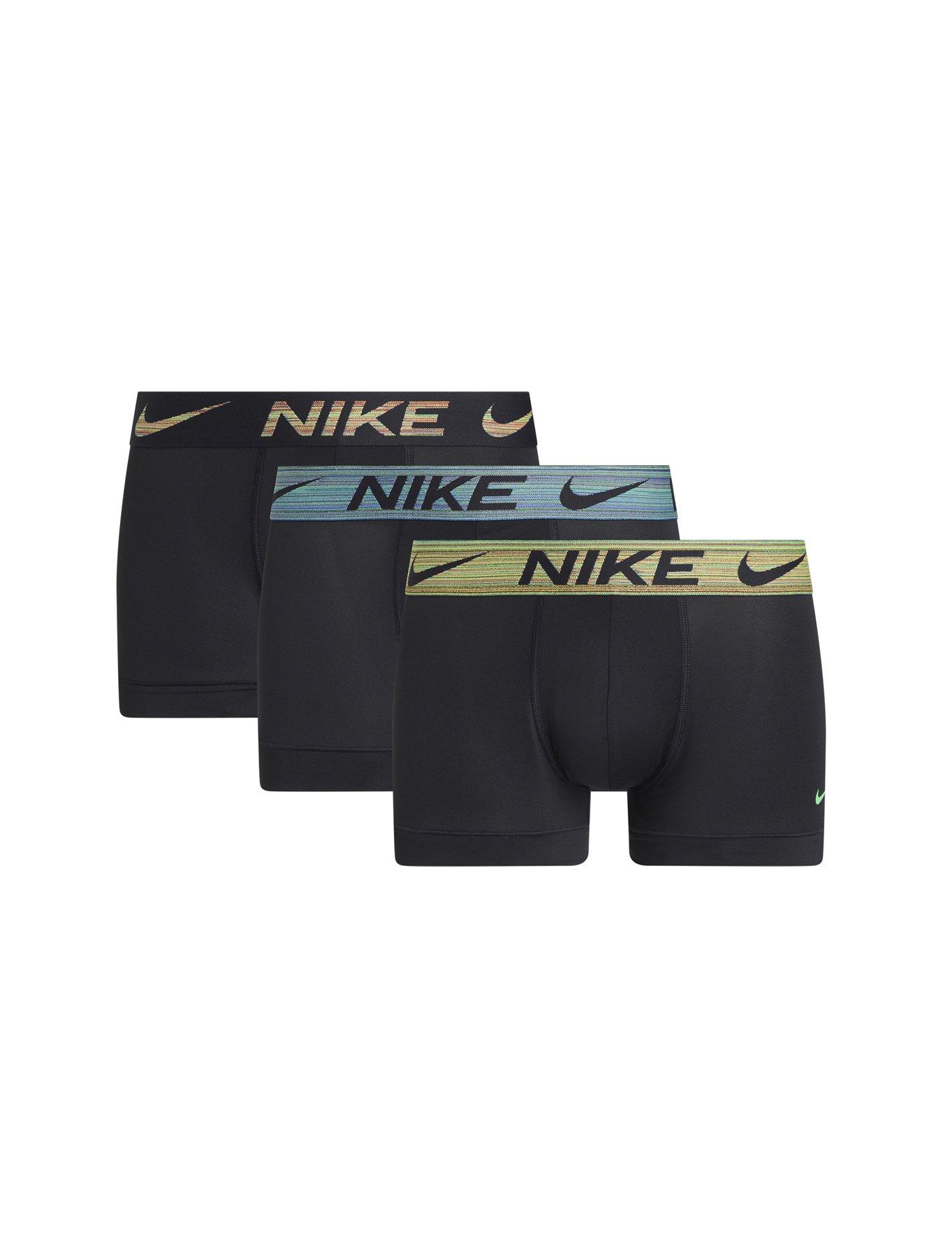 front image of nike-essential-micro-3-pack-trunks-black