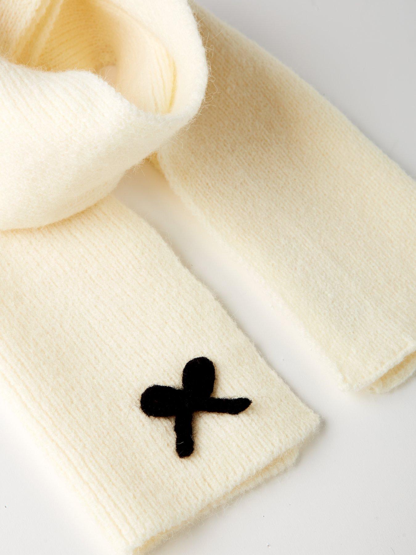 Image 2 of 4 of The Very Collection Kids Bow Hat, Scarf and Gloves&nbsp;3-Piece Set&nbsp;- Cream