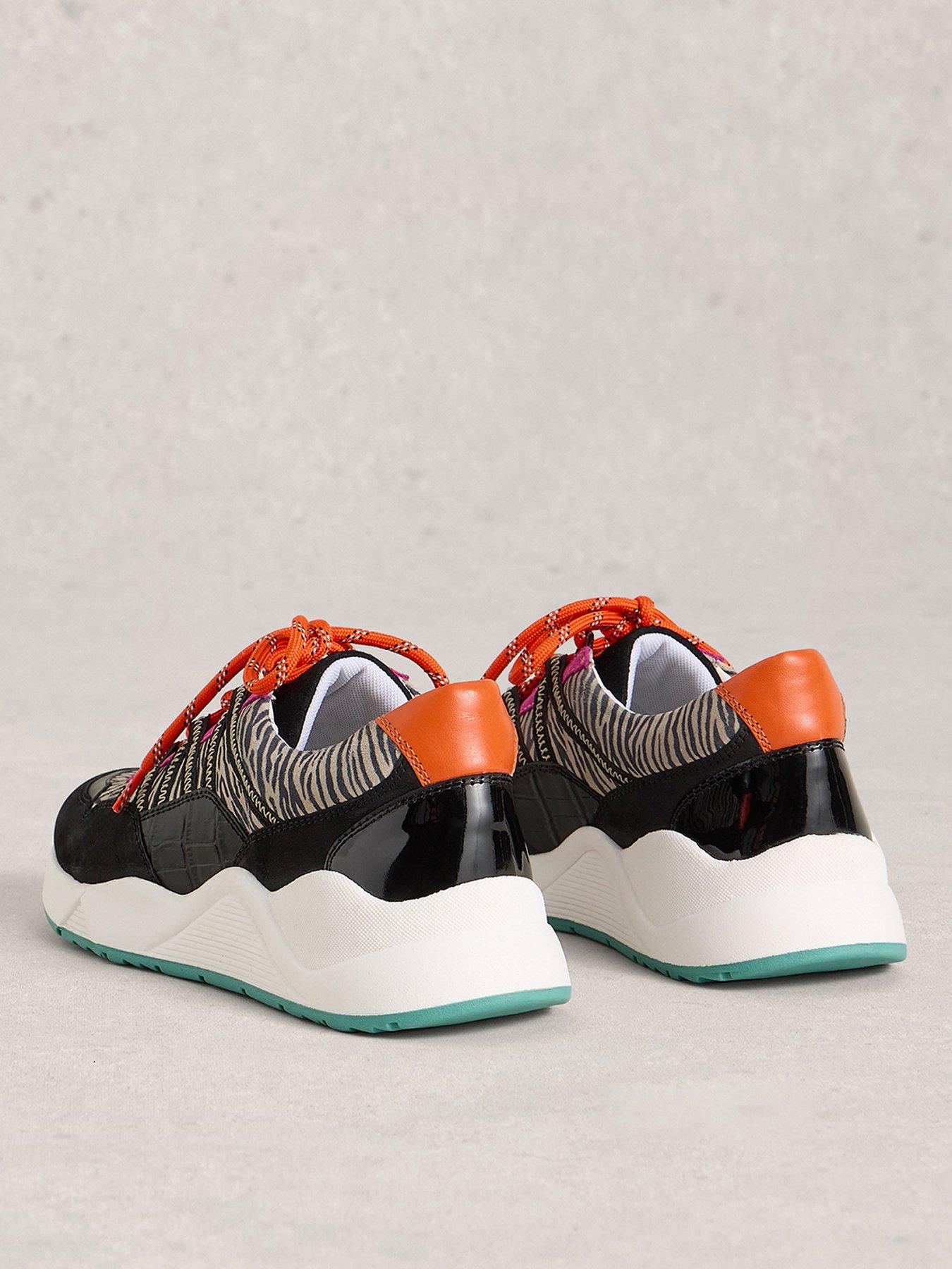 Image 3 of 4 of White Stuff Kazzy Runner - Black