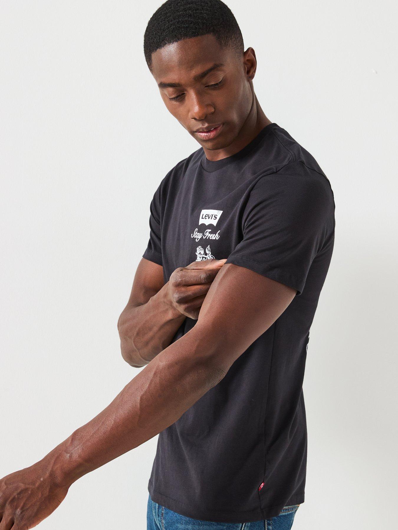 Image 6 of 6 of Levi's Vintage Fit Graphic Back Print Short Sleeve T-Shirt- Black